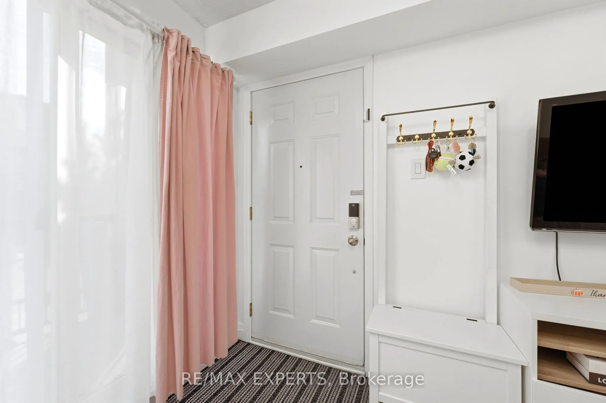 85 George Appleton Way #2025