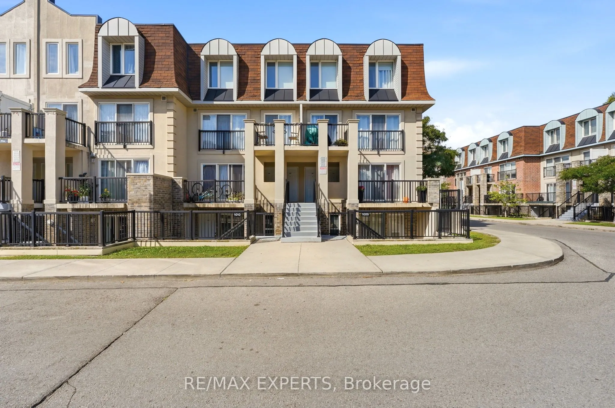 85 George Appleton Way #2025