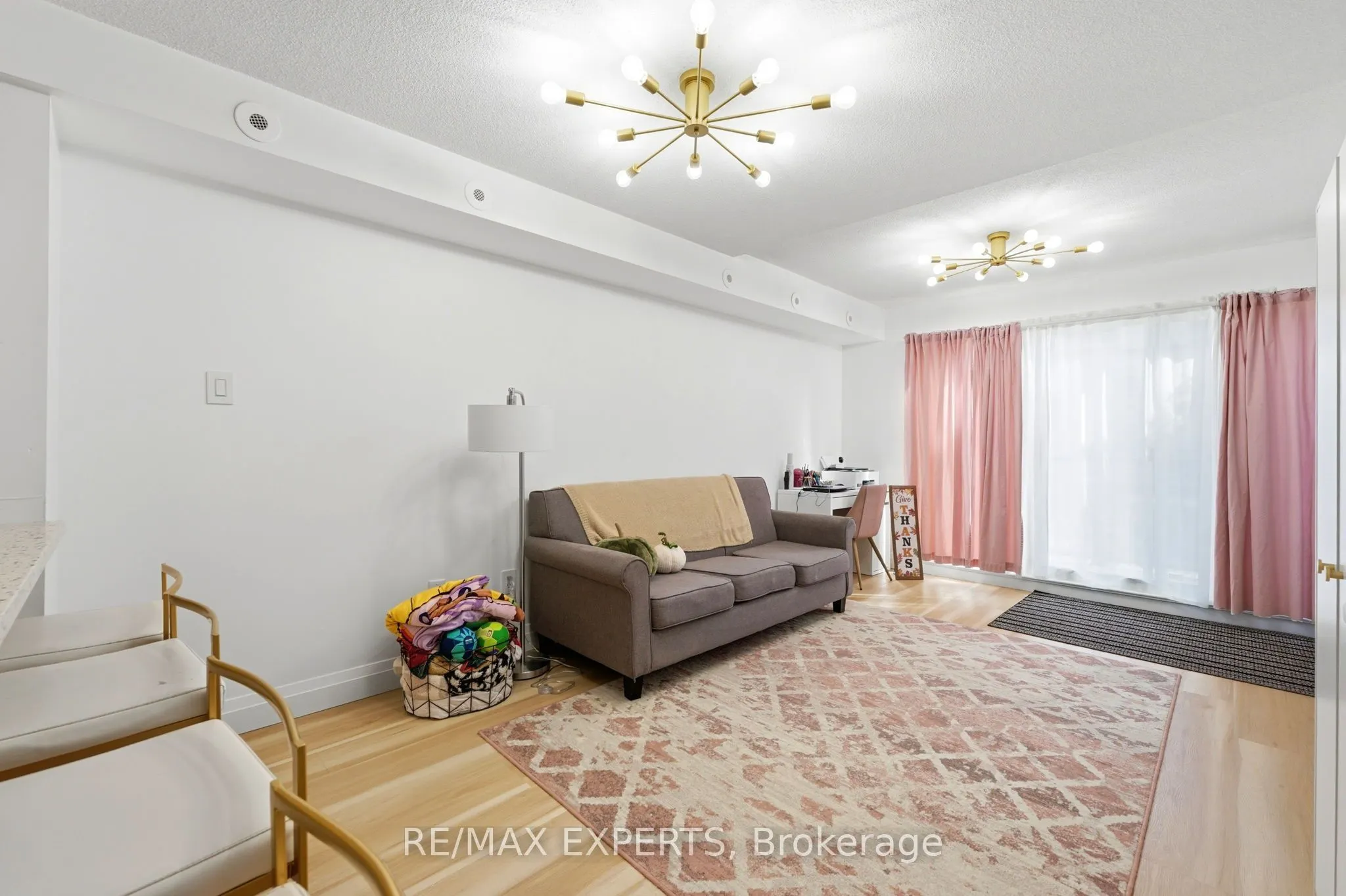 85 George Appleton Way #2025