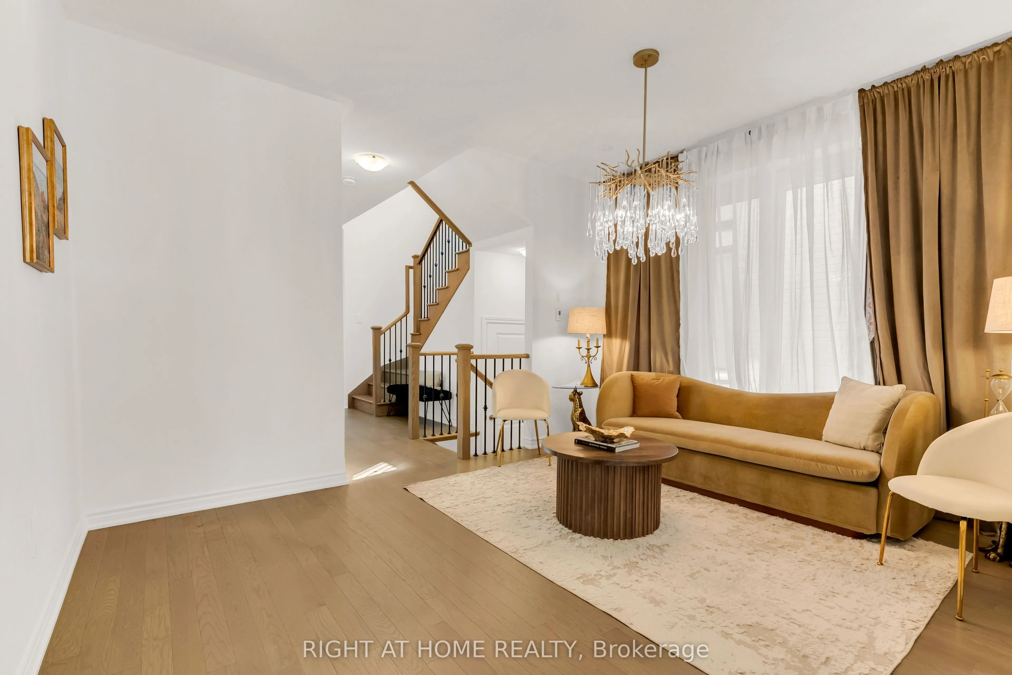 1544 Buttercup Court
