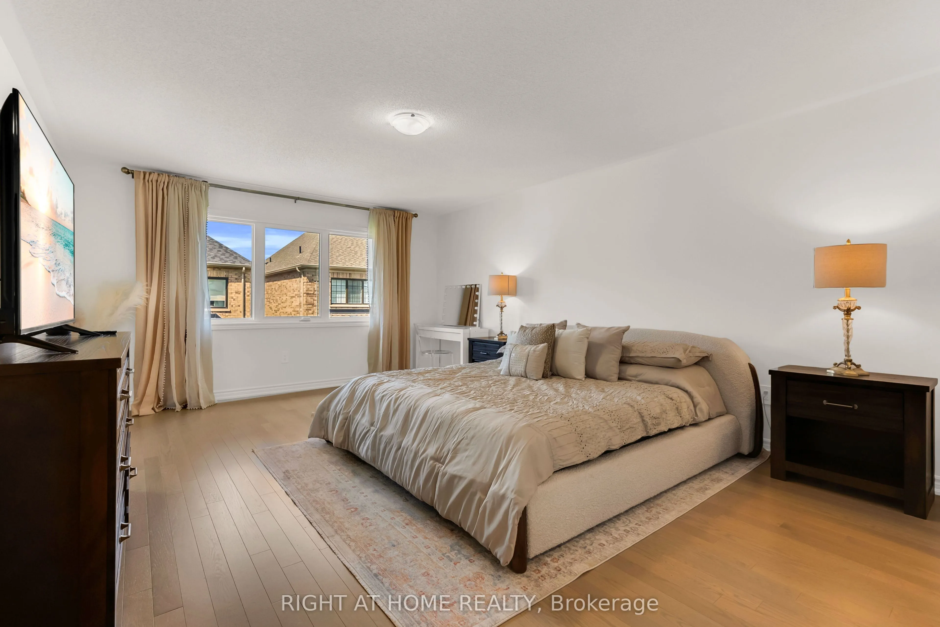 1544 Buttercup Court