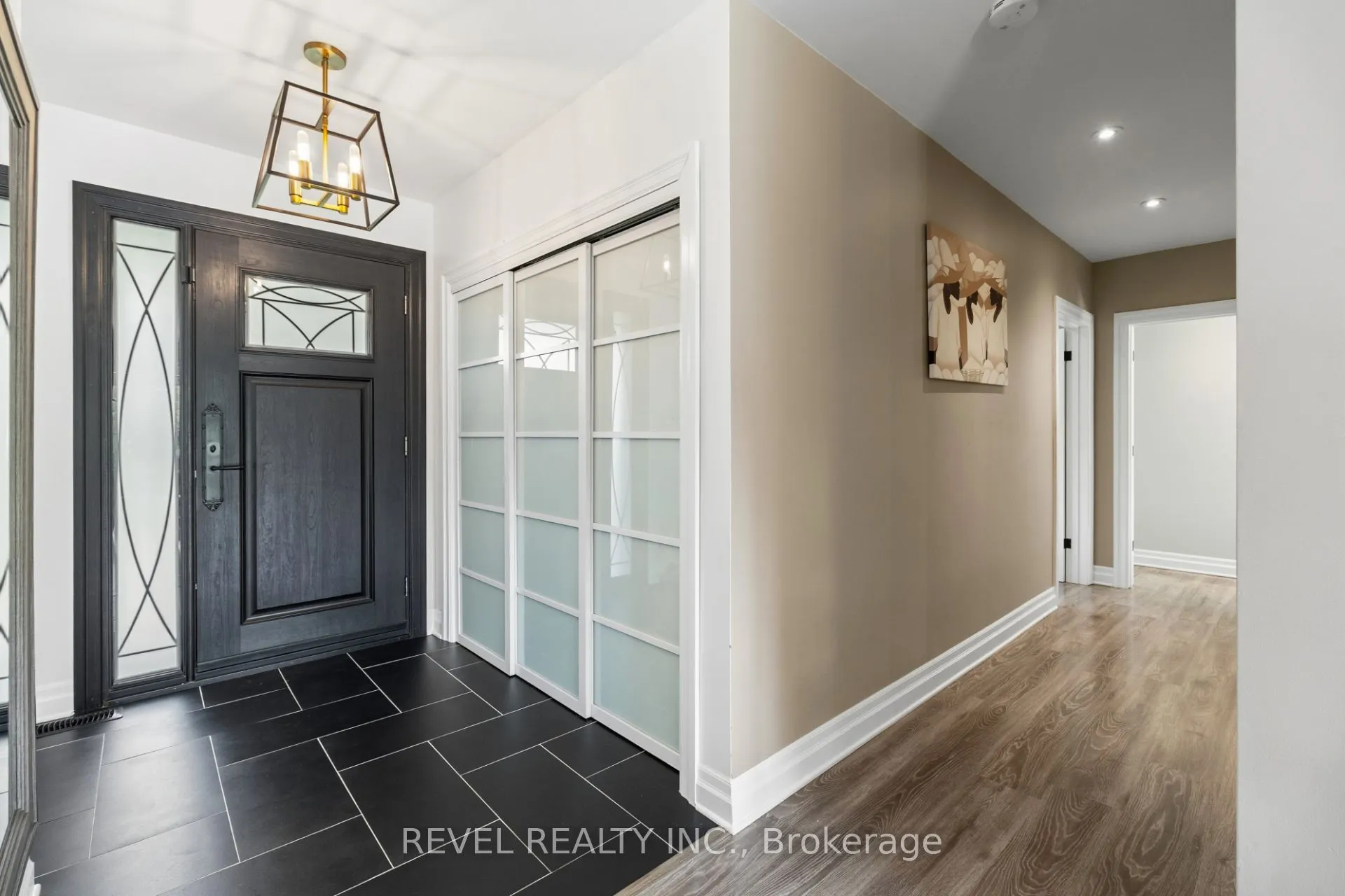 1648 Crediton Parkway