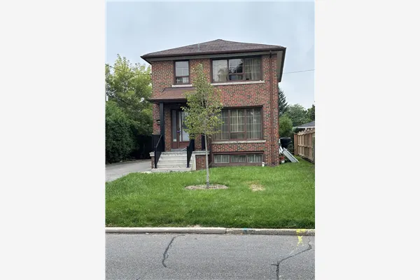200 Locksley Avenue