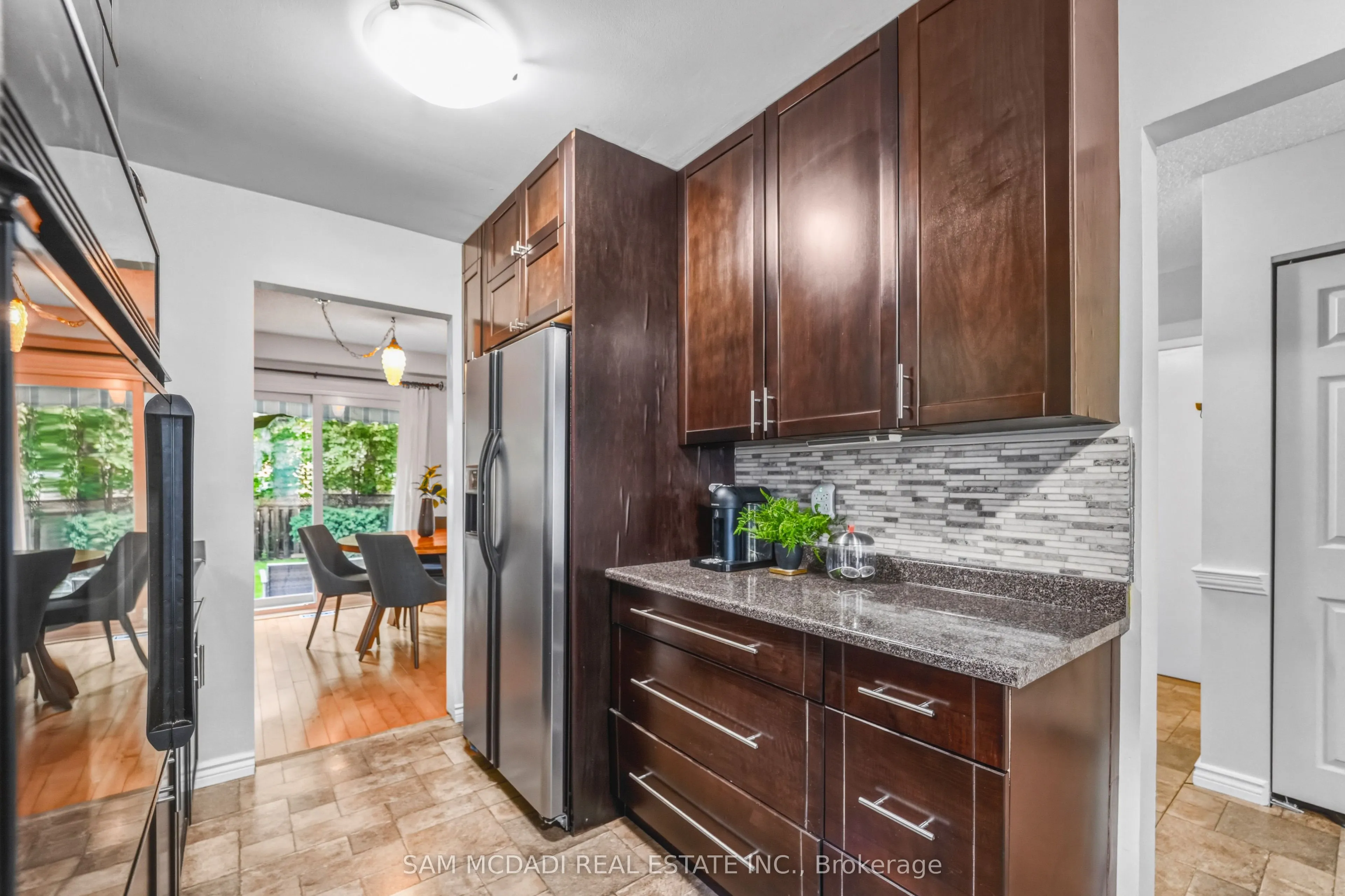 6954 Cadiz Crescent