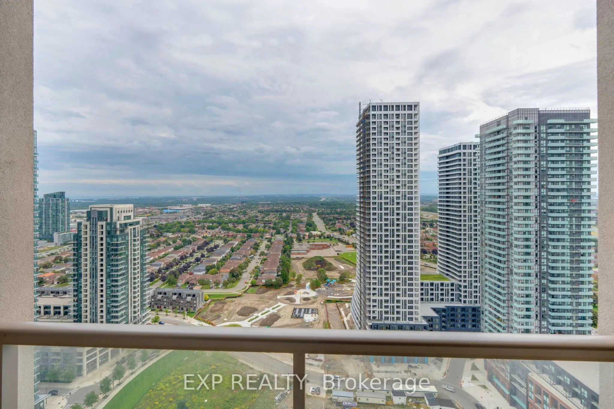 388 Prince Of Wales Drive #3003
