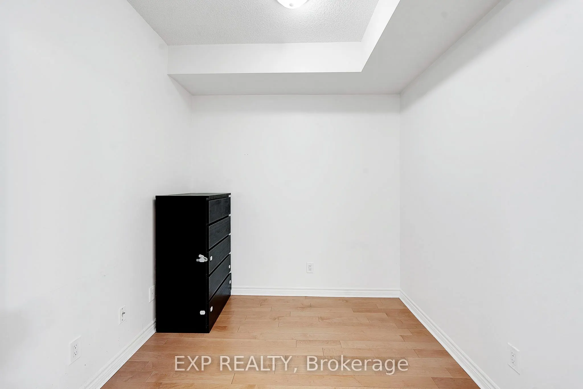 388 Prince Of Wales Drive #3003