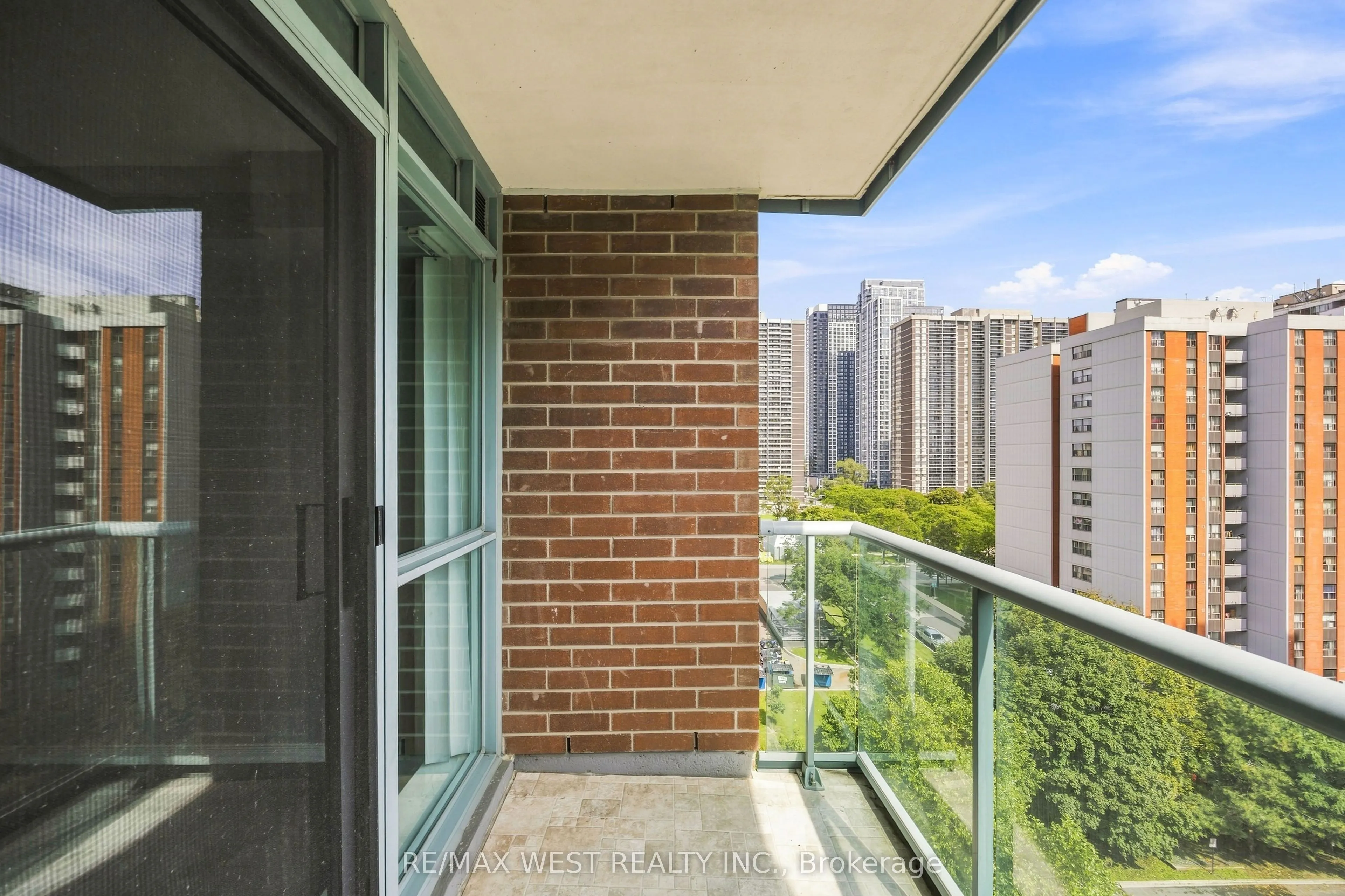 15 Michael Power Place #809