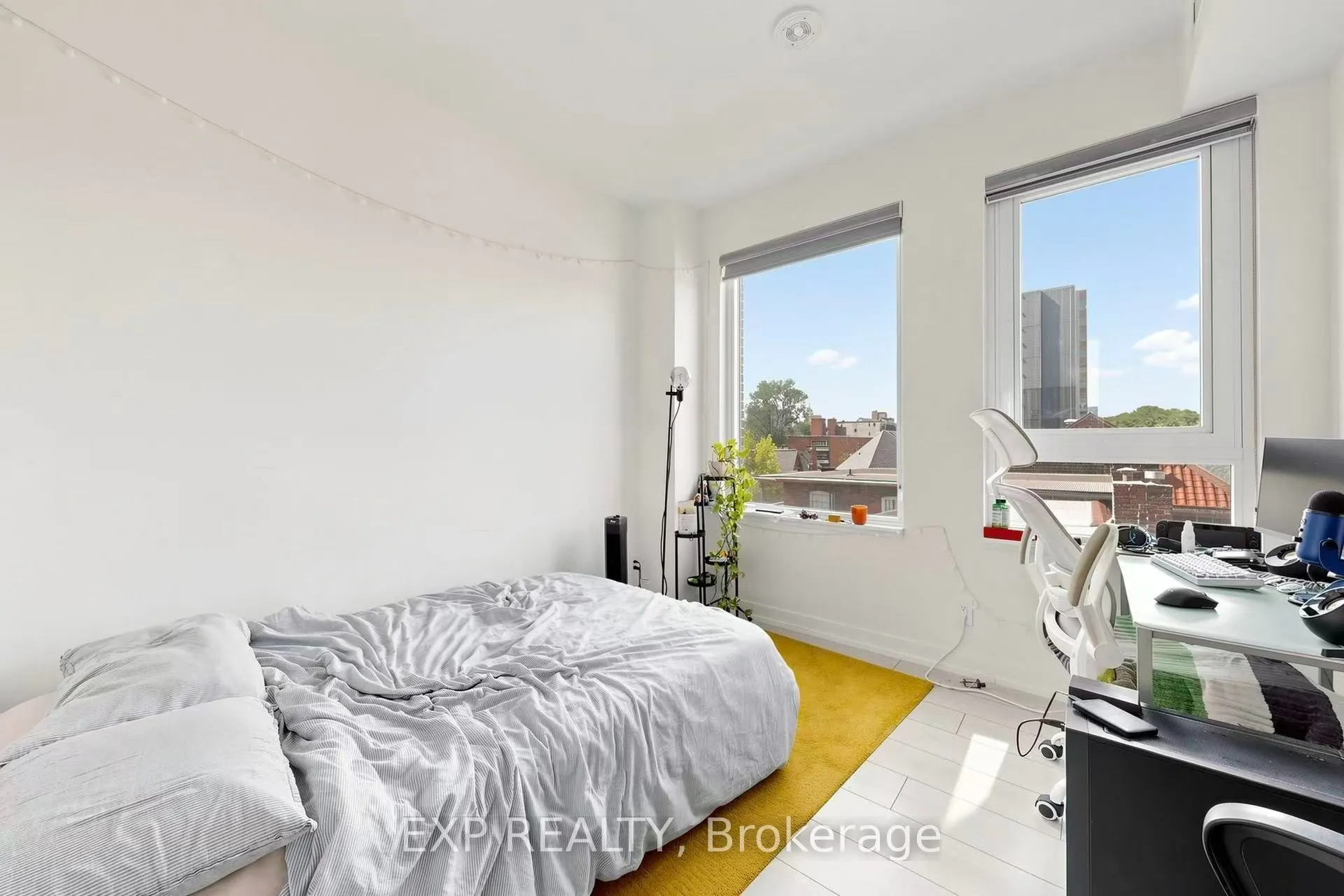 270 dufferin Street #318