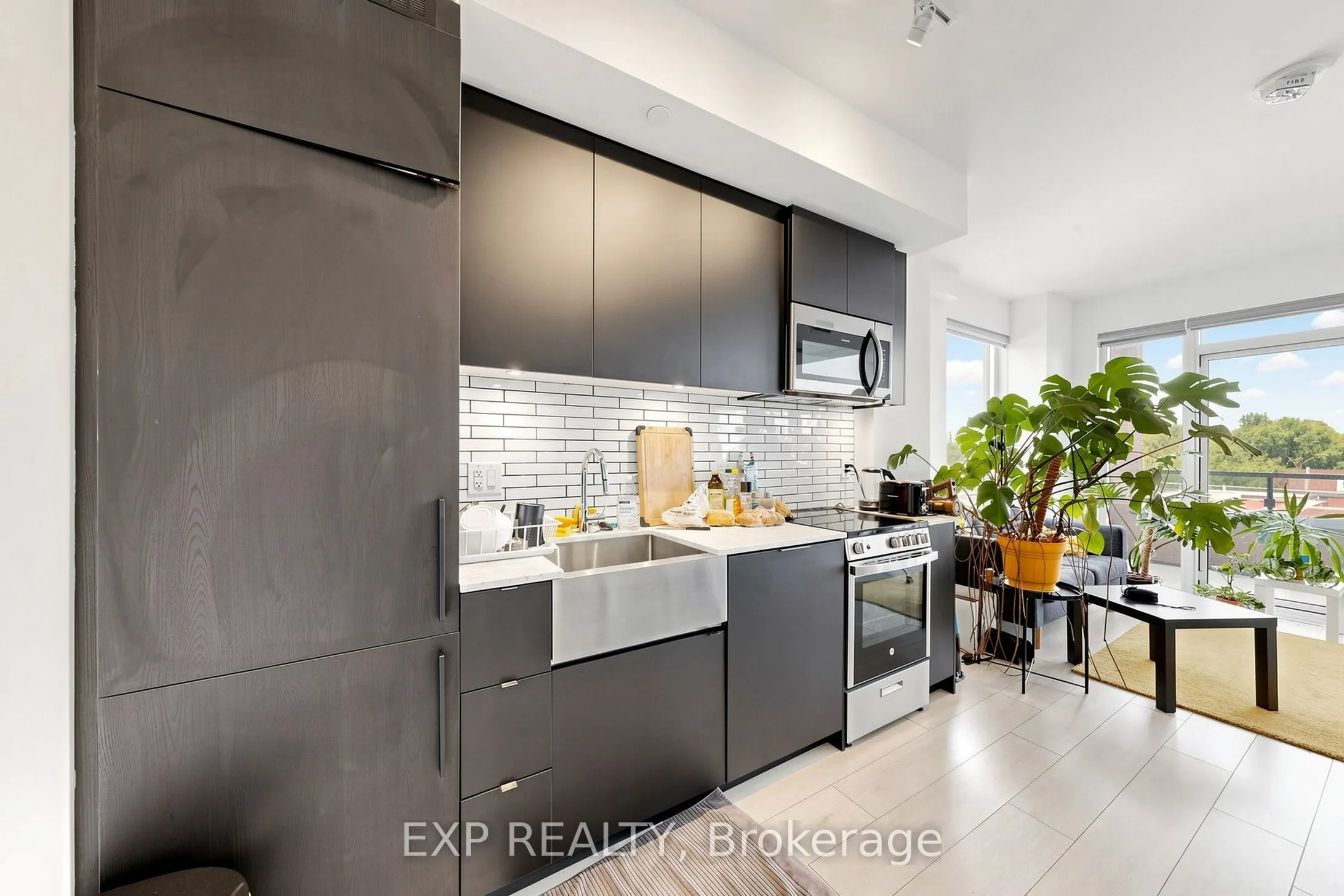 270 dufferin Street #318
