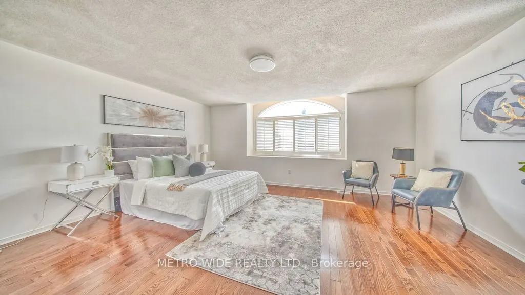 3706 Forest Bluff Crescent
