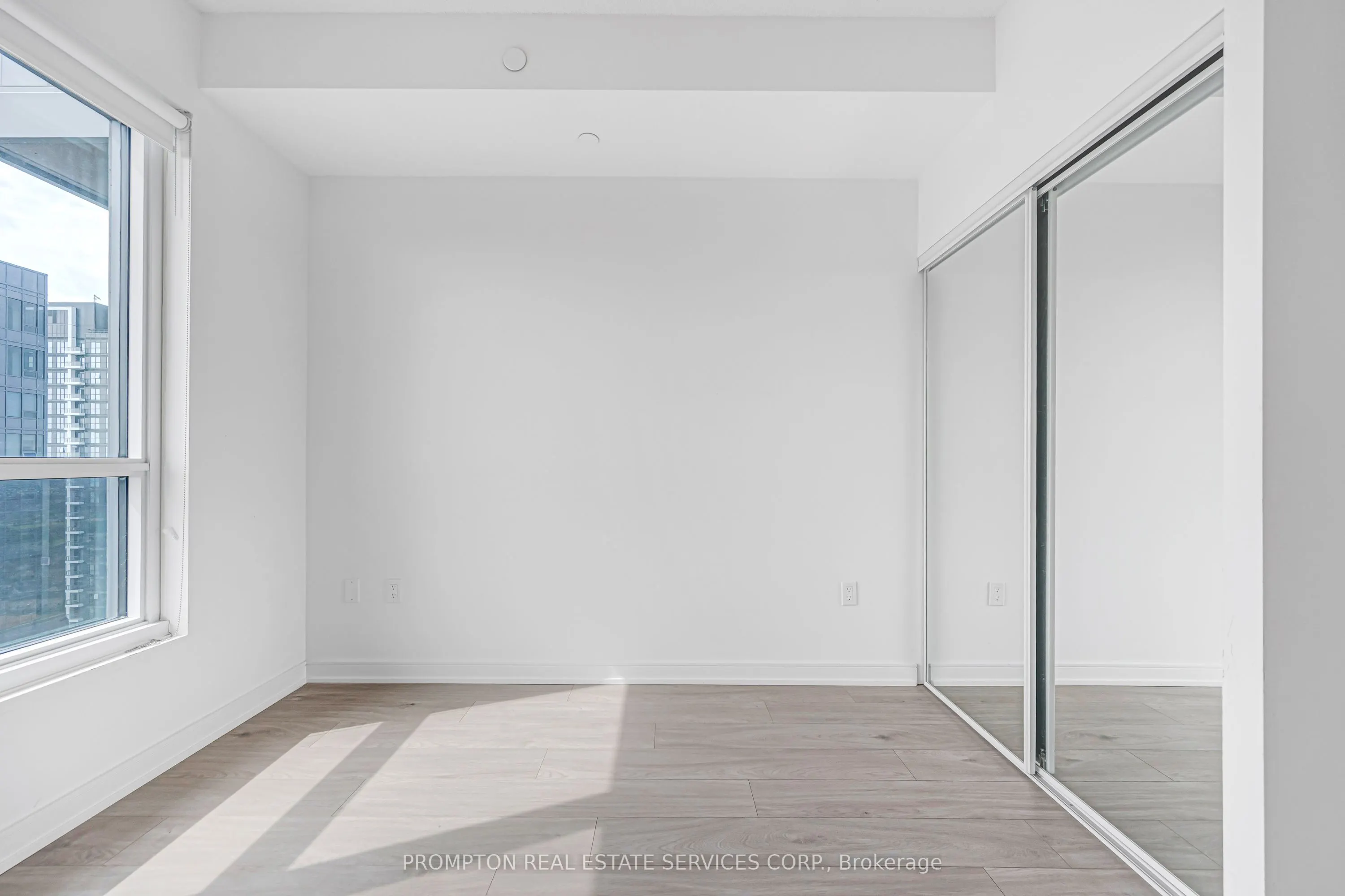 8 Nahani Way #3320