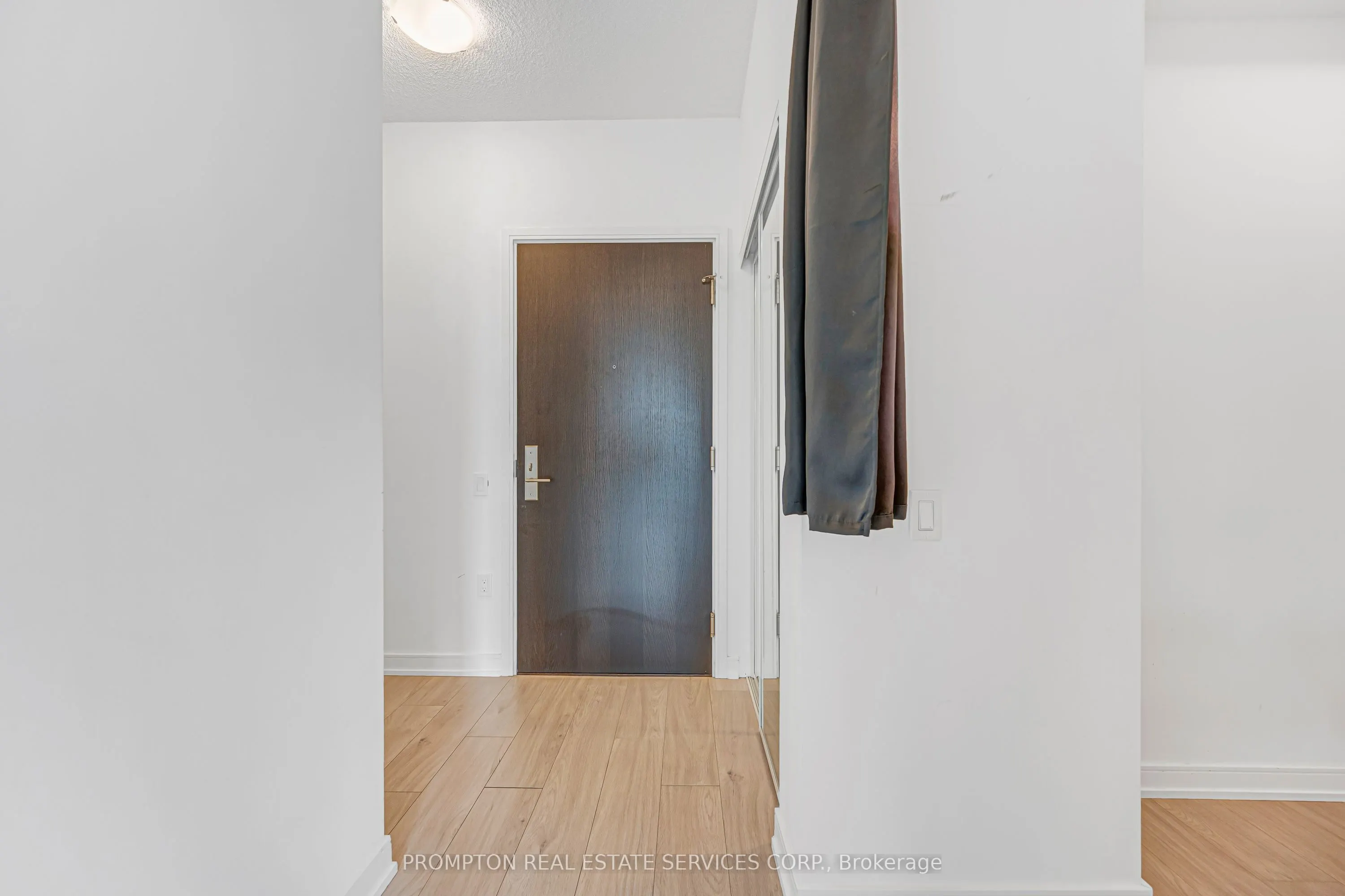 8 Nahani Way #3320