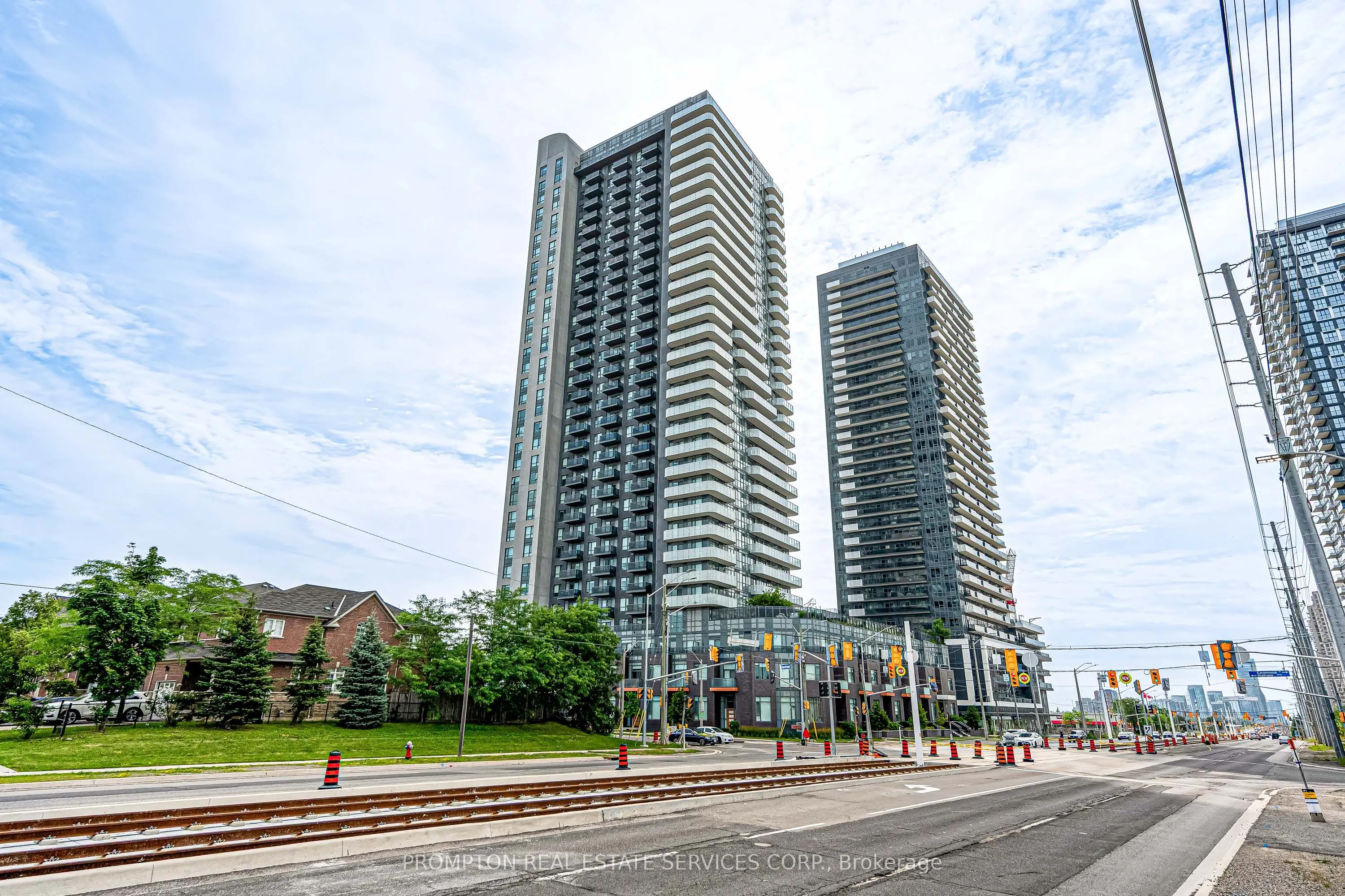 8 Nahani Way #3320