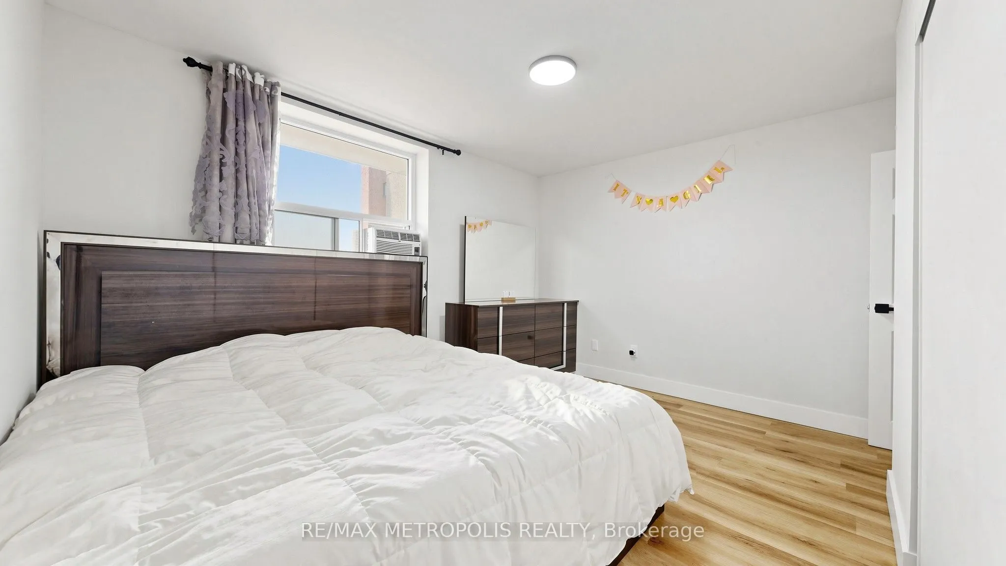 3555 Derry Road E #1006