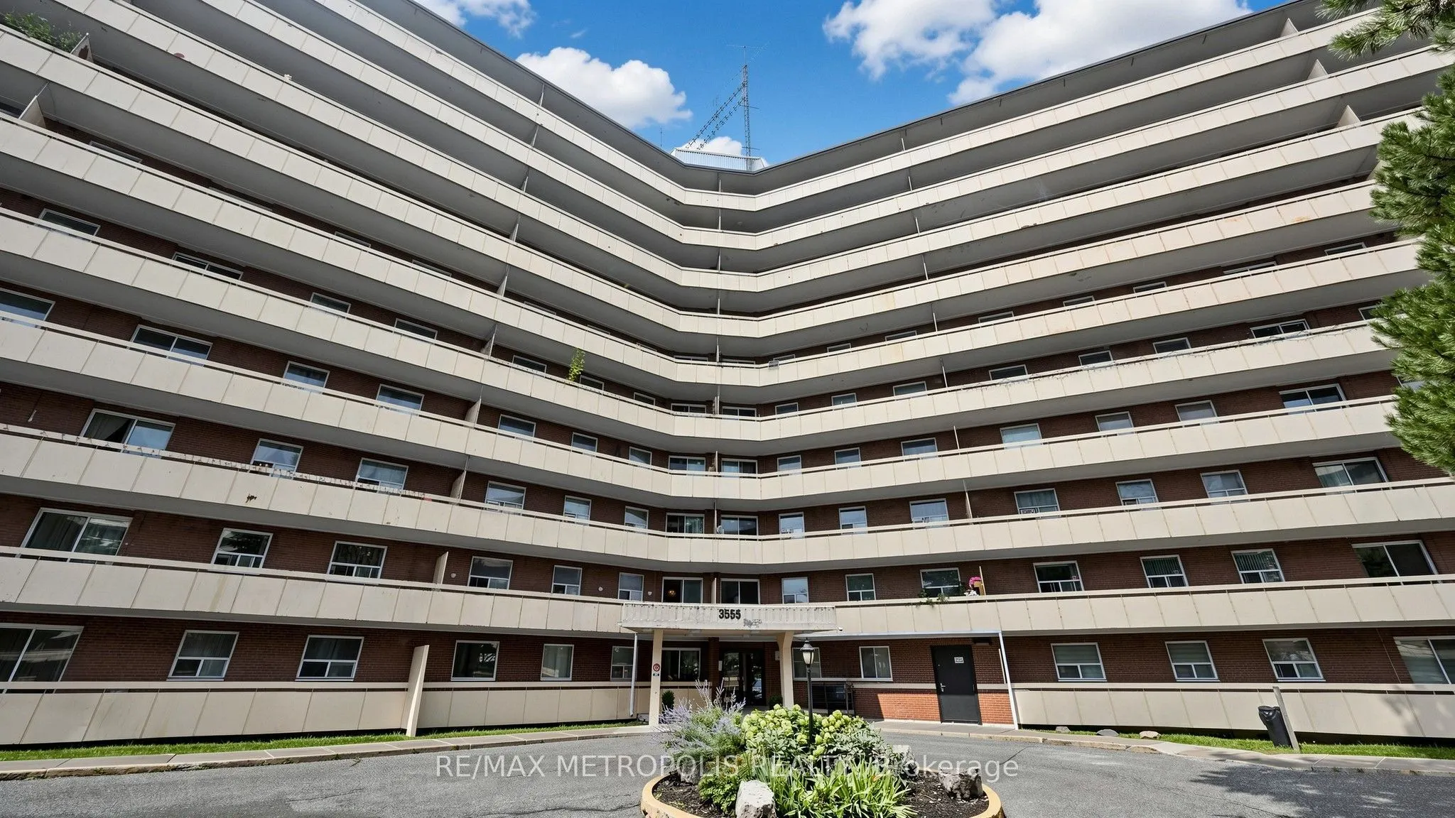 3555 Derry Road E #1006