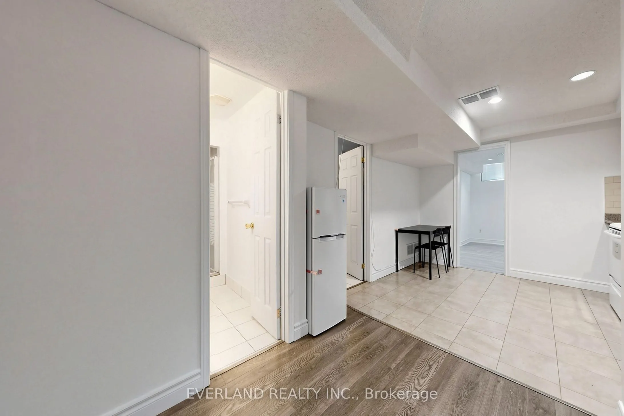 5588 Highbank Road