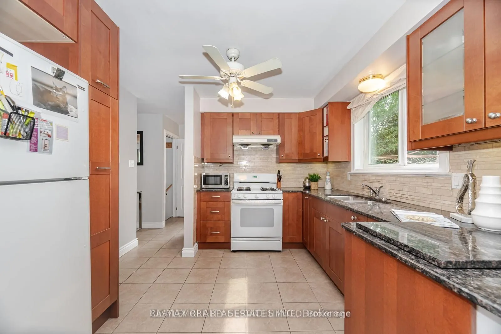 62 ambleside Drive