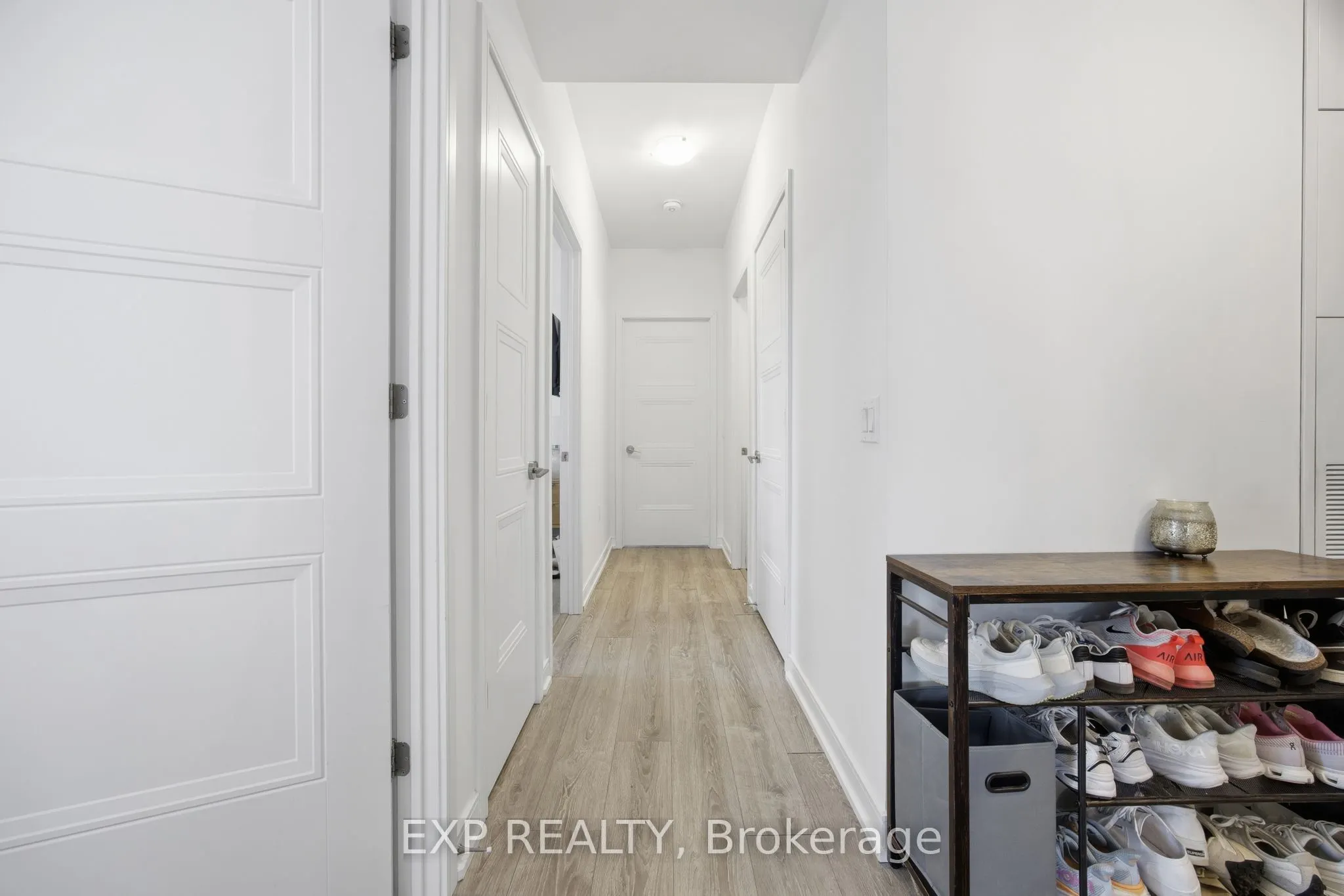 25 neighbourhood Lane #404