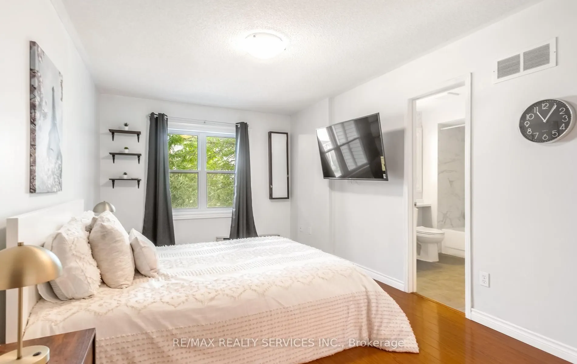 5659 Glen Erin Drive #40