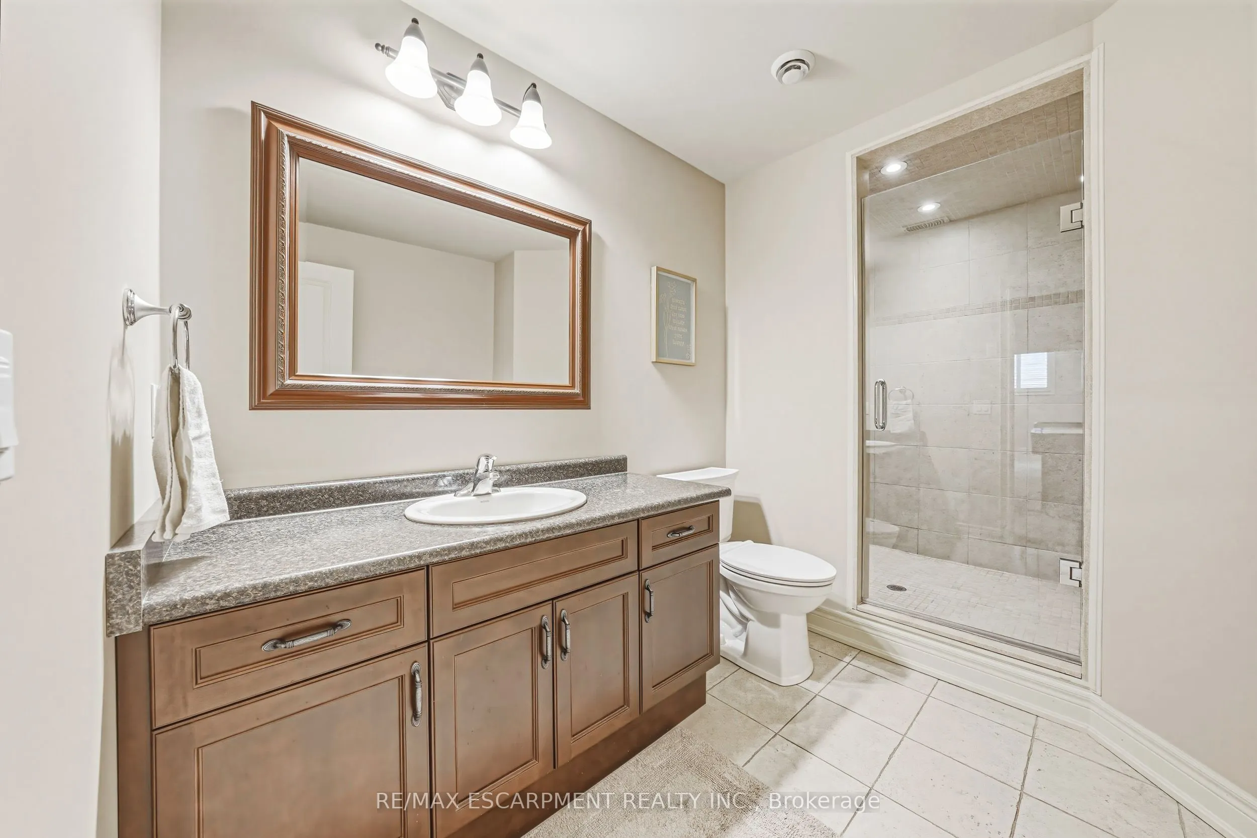 976 Shadeland Avenue #3