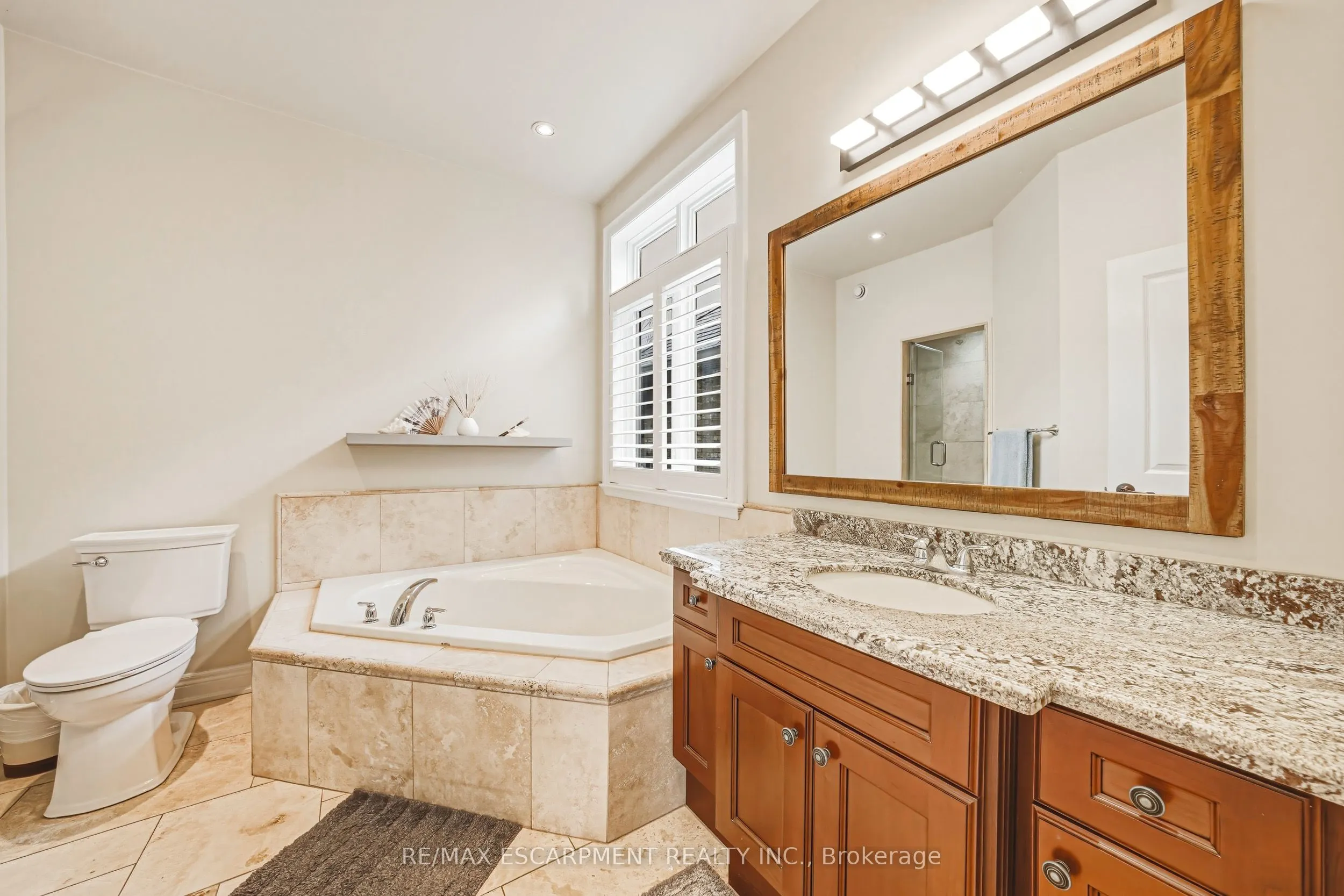 976 Shadeland Avenue #3