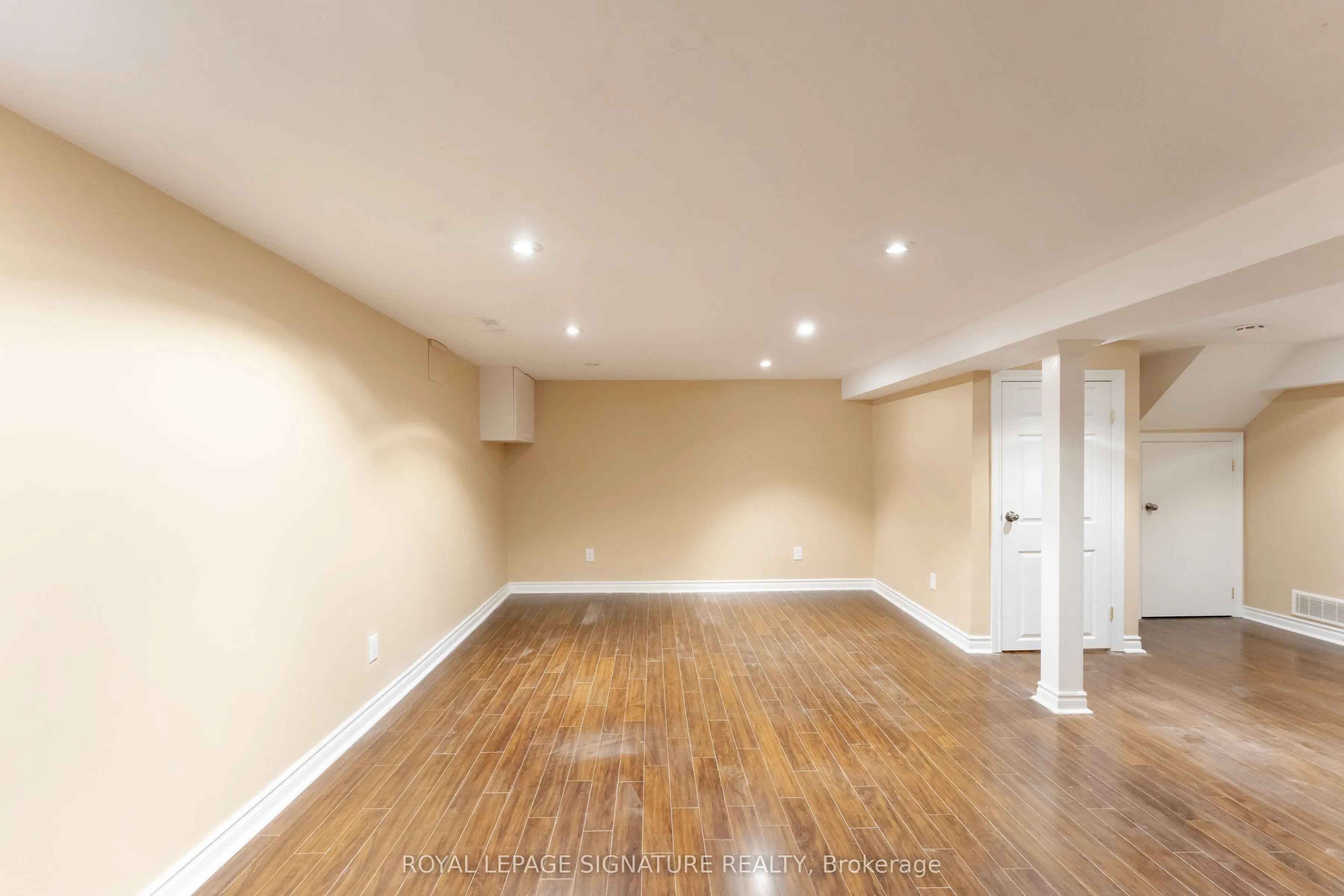 2825 Gananoque Drive #40