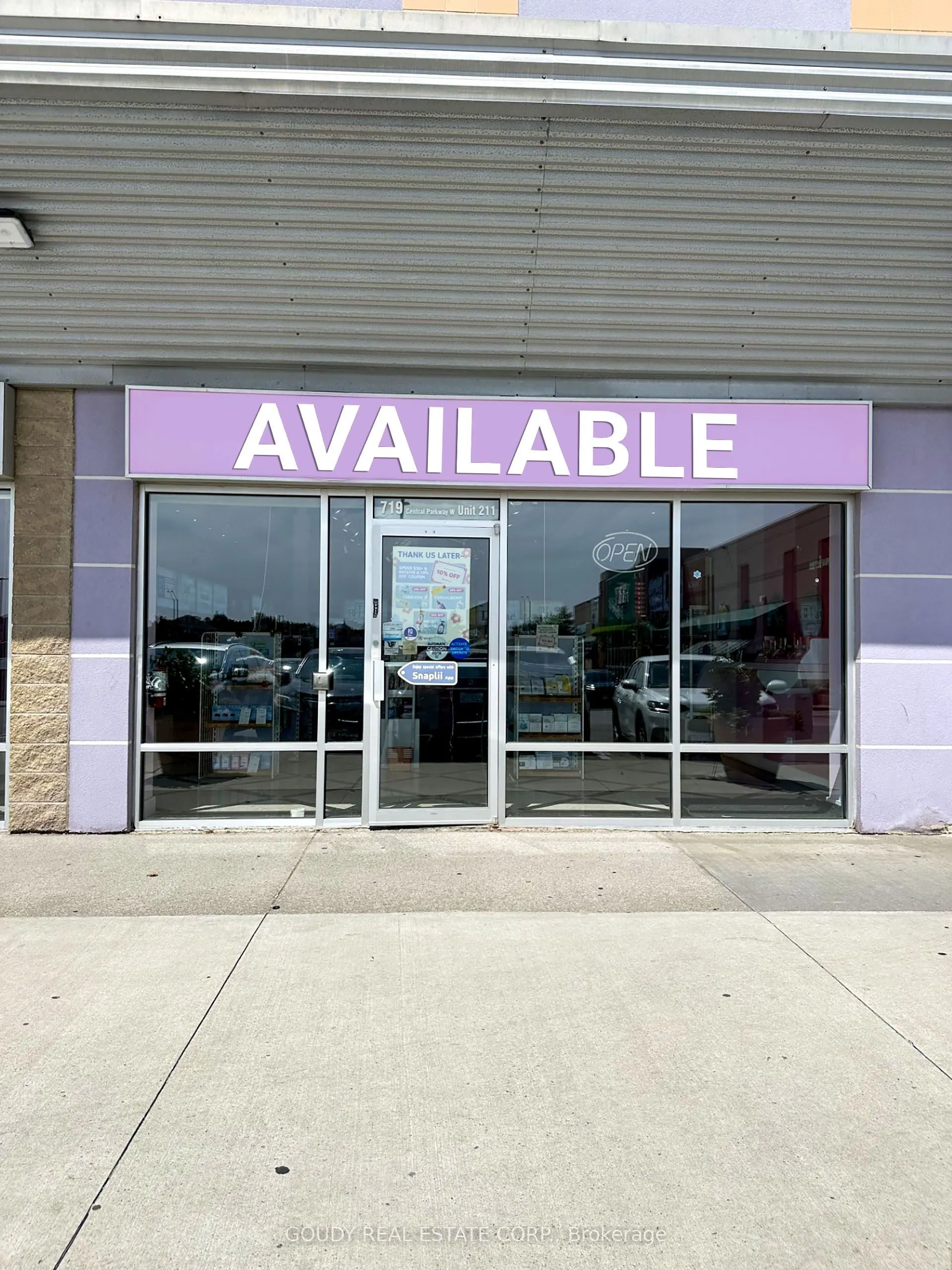 719 Central Parkway W #211
