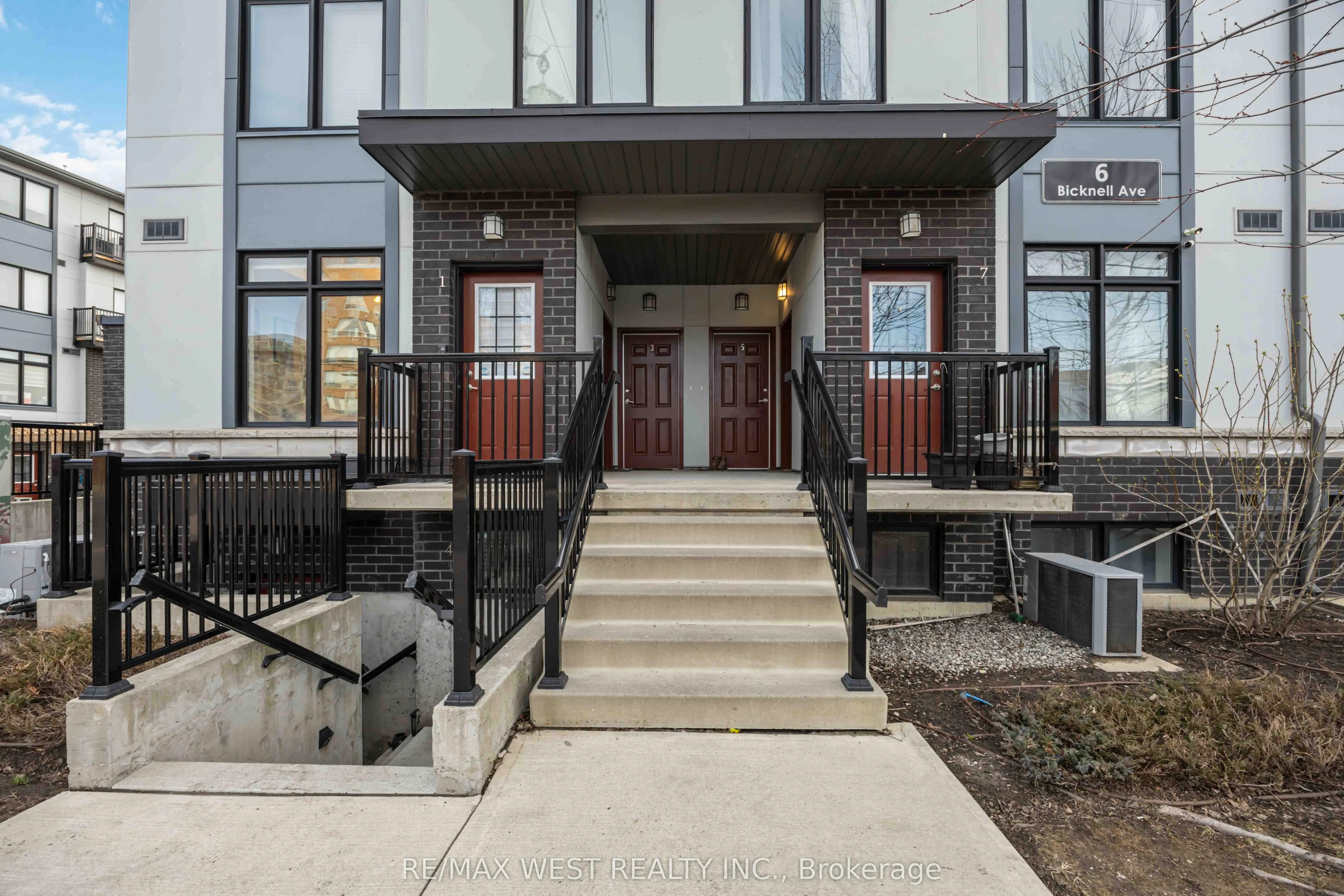 6 Bicknell Avenue #1