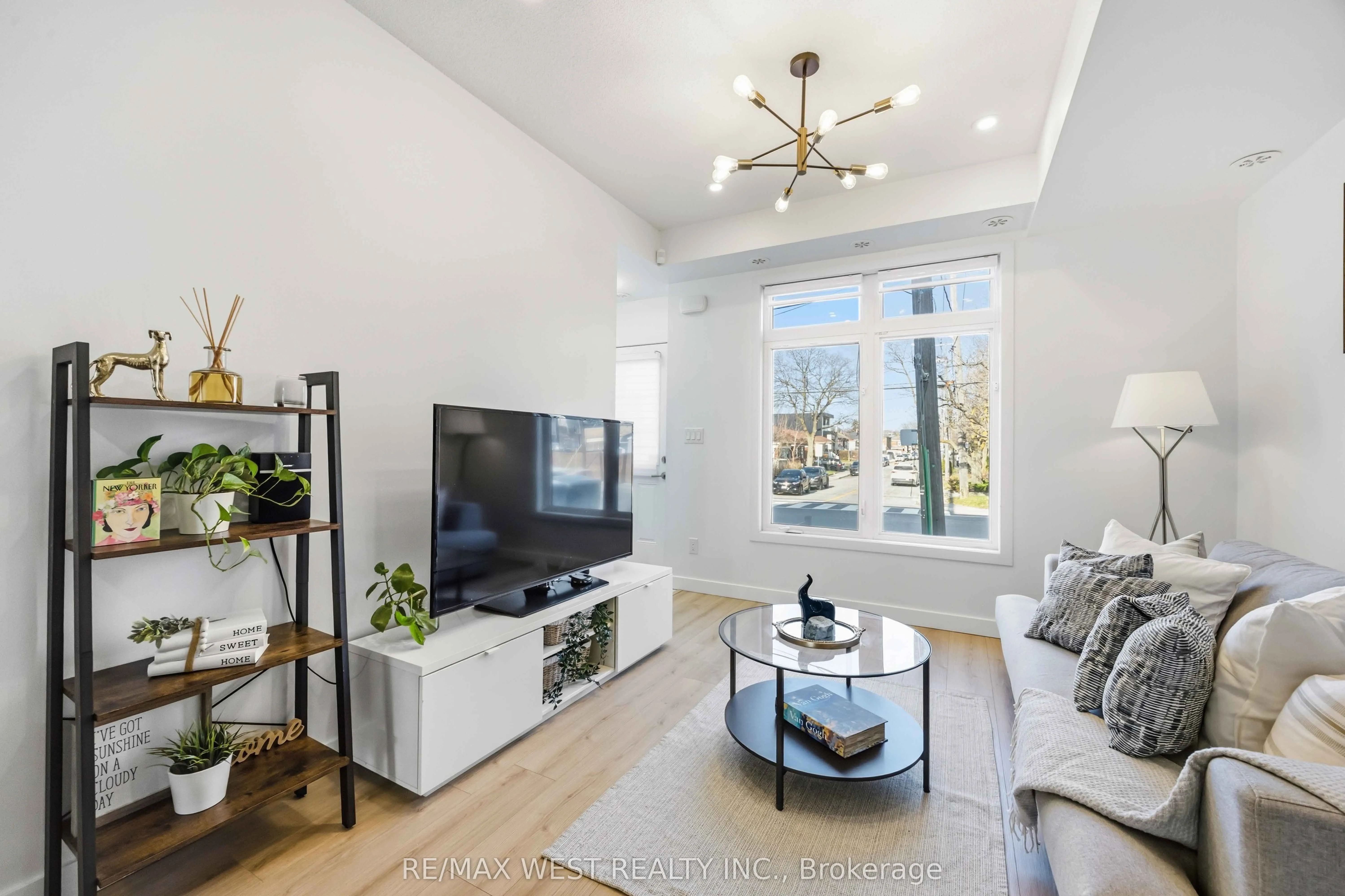 6 Bicknell Avenue #1