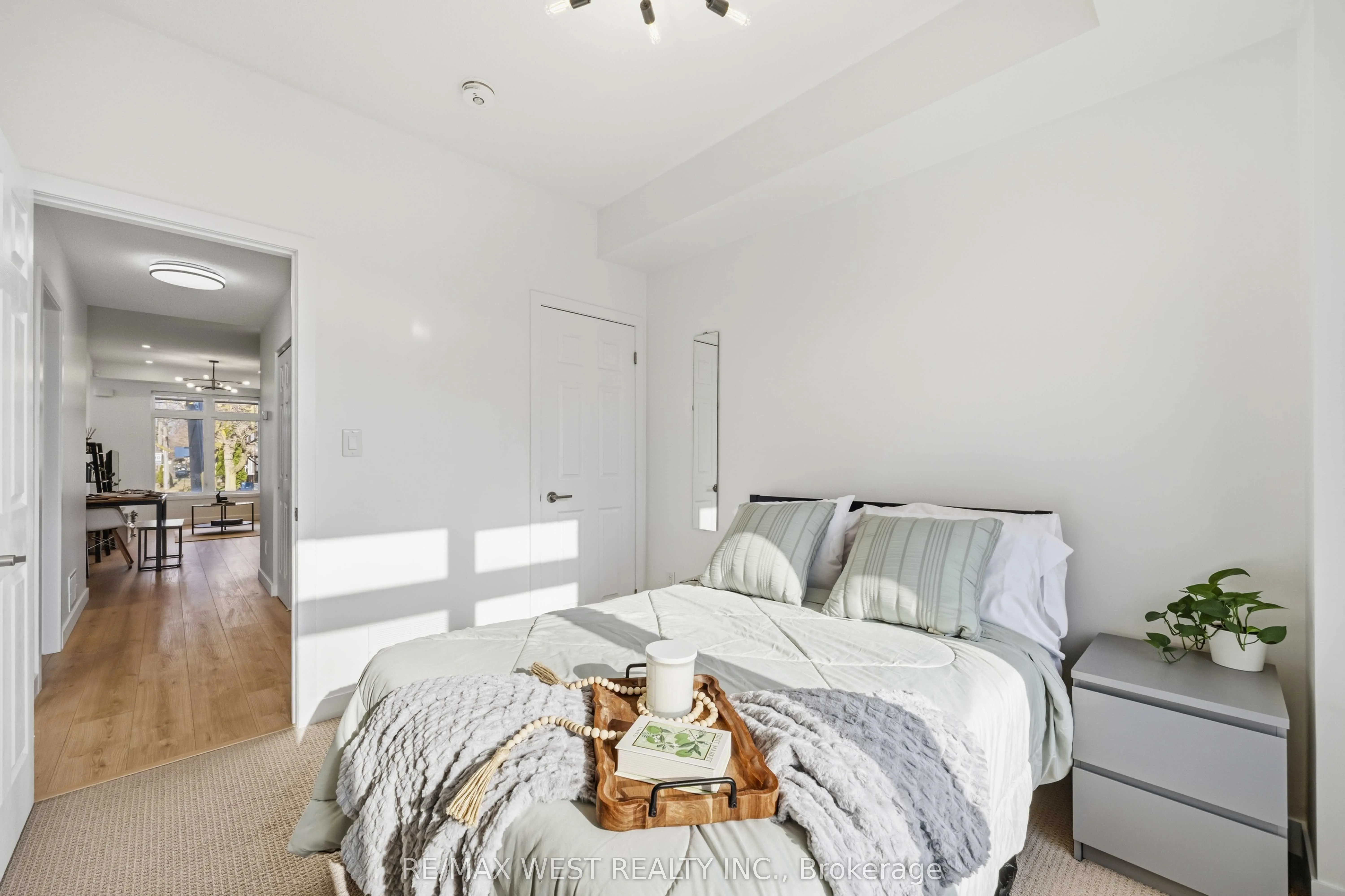 6 Bicknell Avenue #1