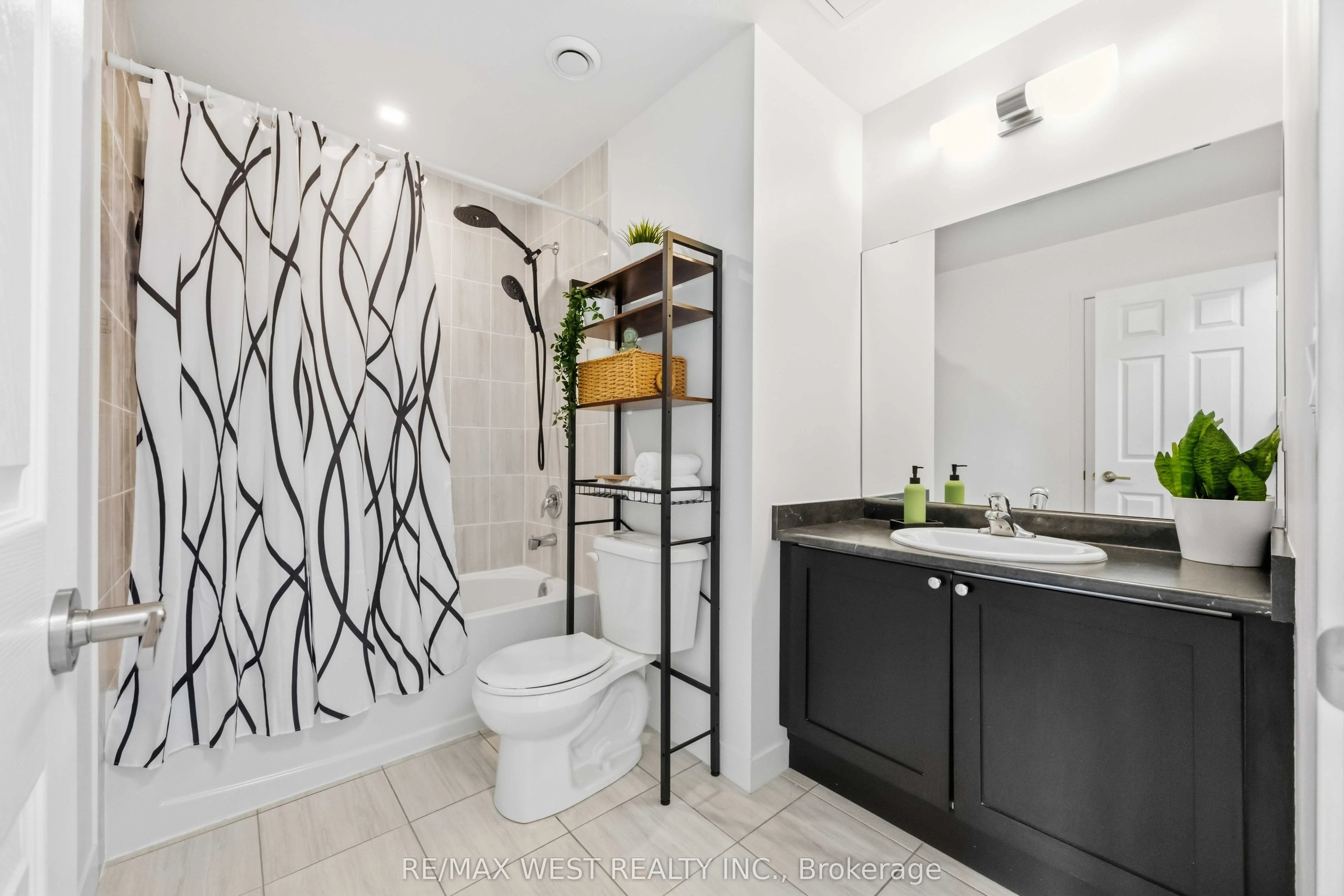 6 Bicknell Avenue #1
