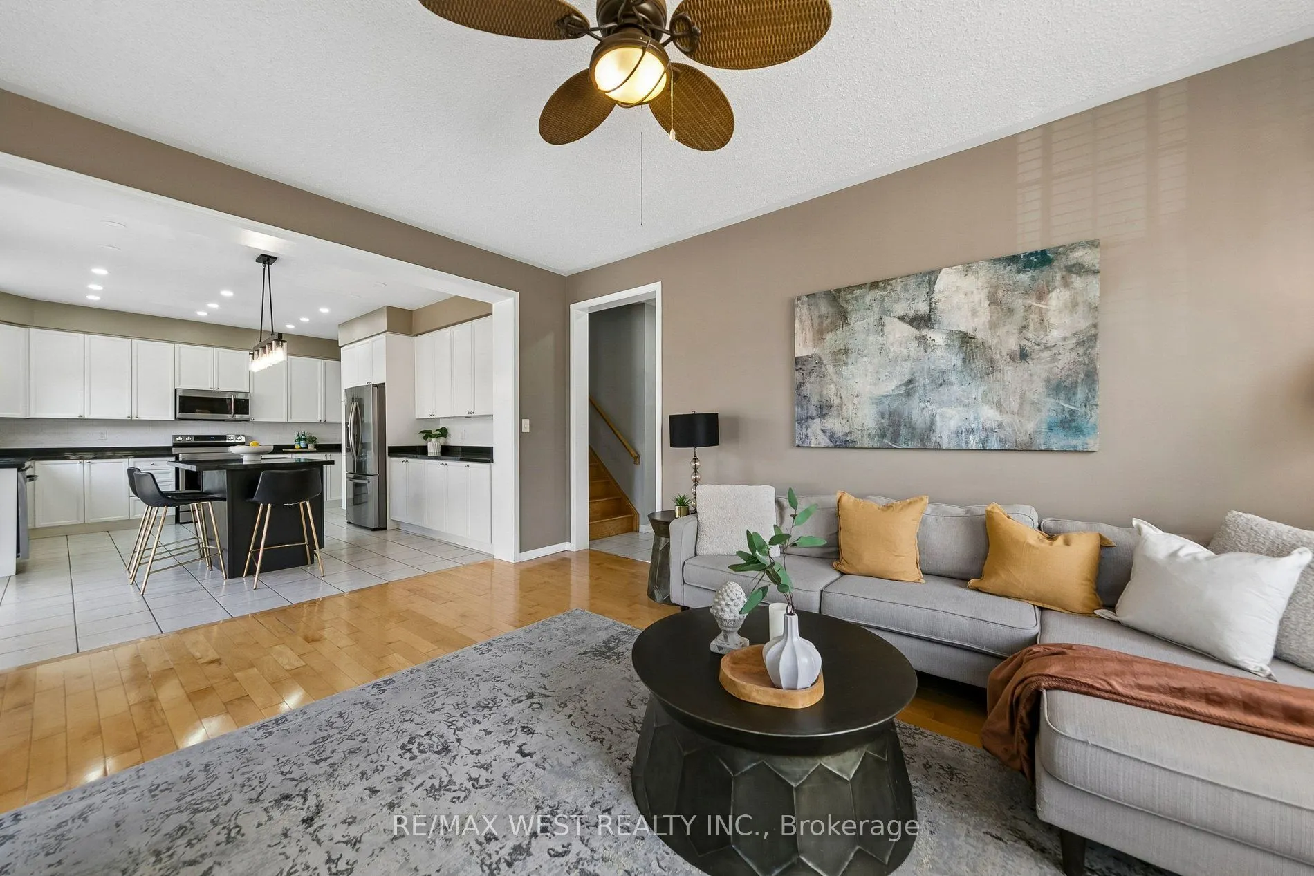 737 Turrell Crescent