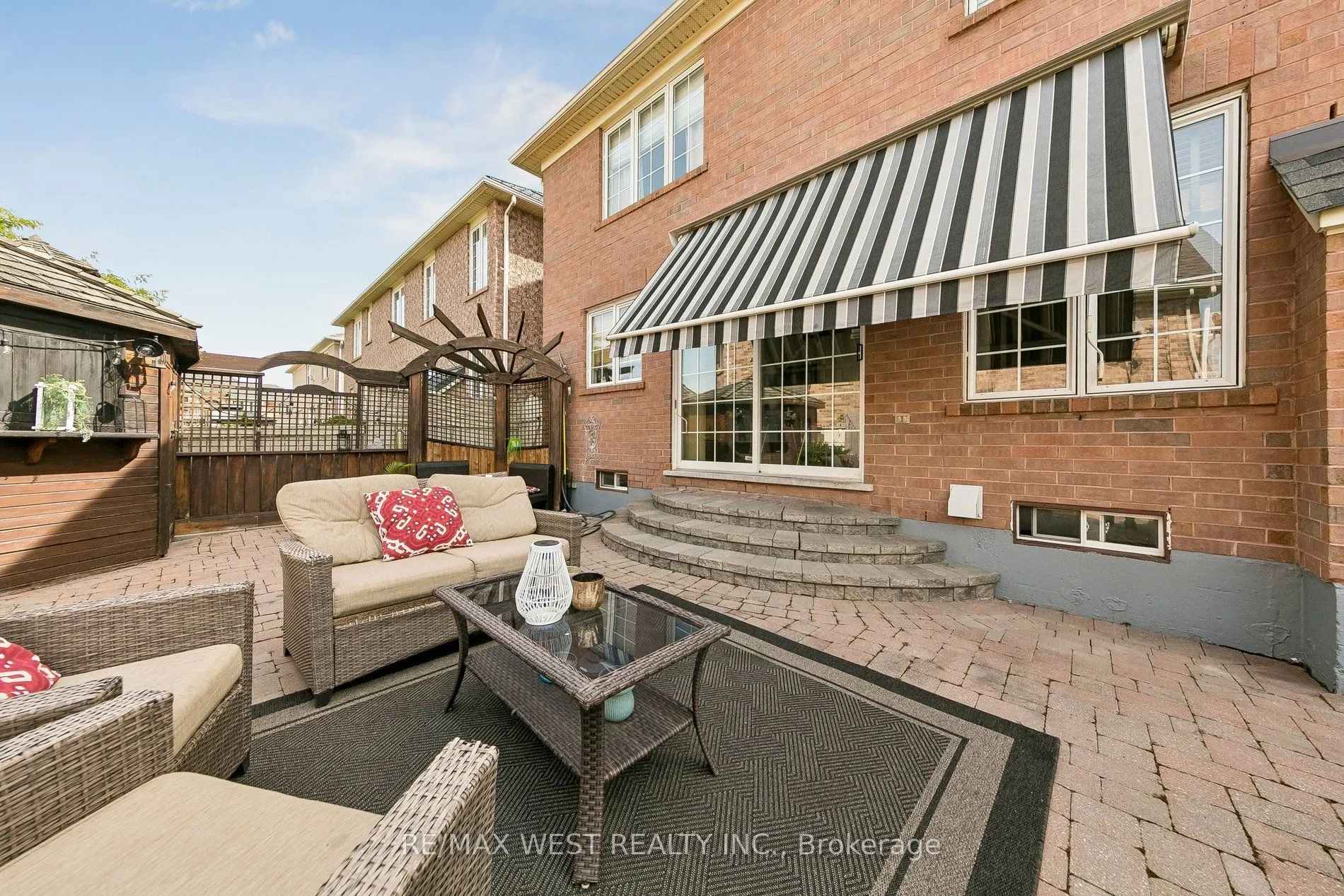737 Turrell Crescent