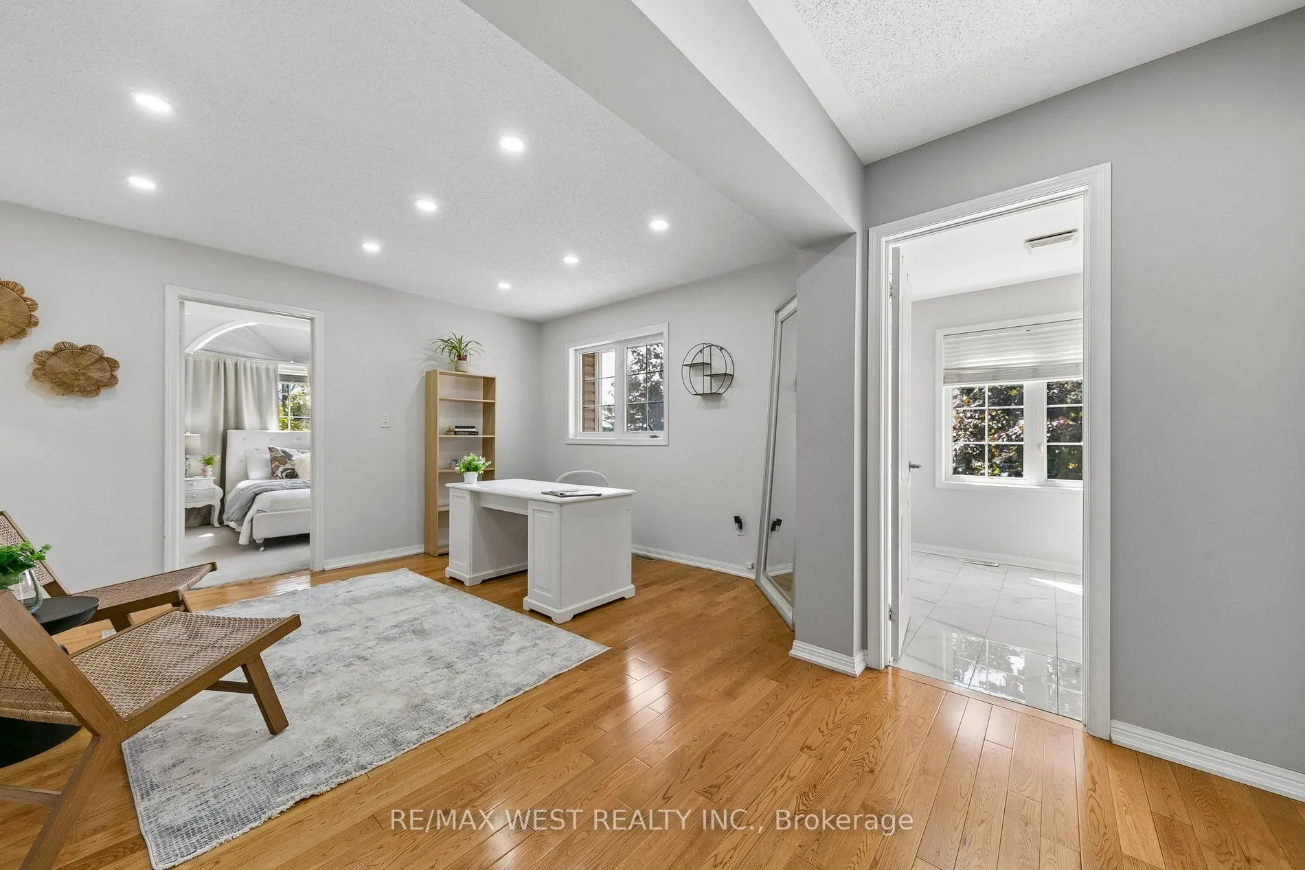 737 Turrell Crescent