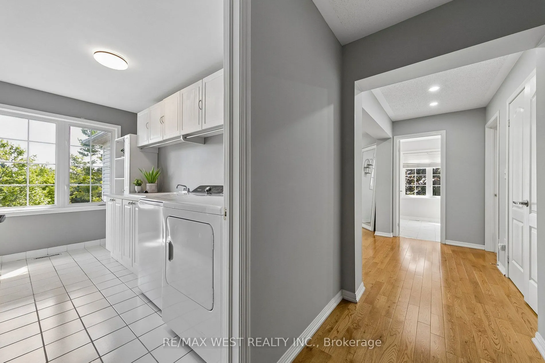 737 Turrell Crescent