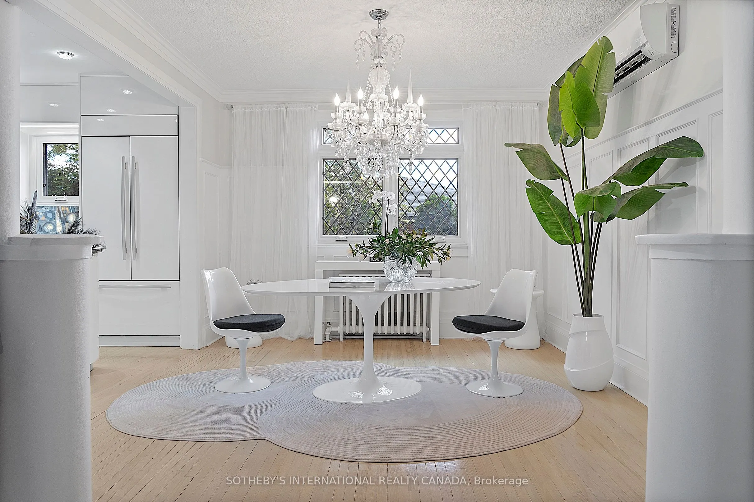 4009 Bloor Street W