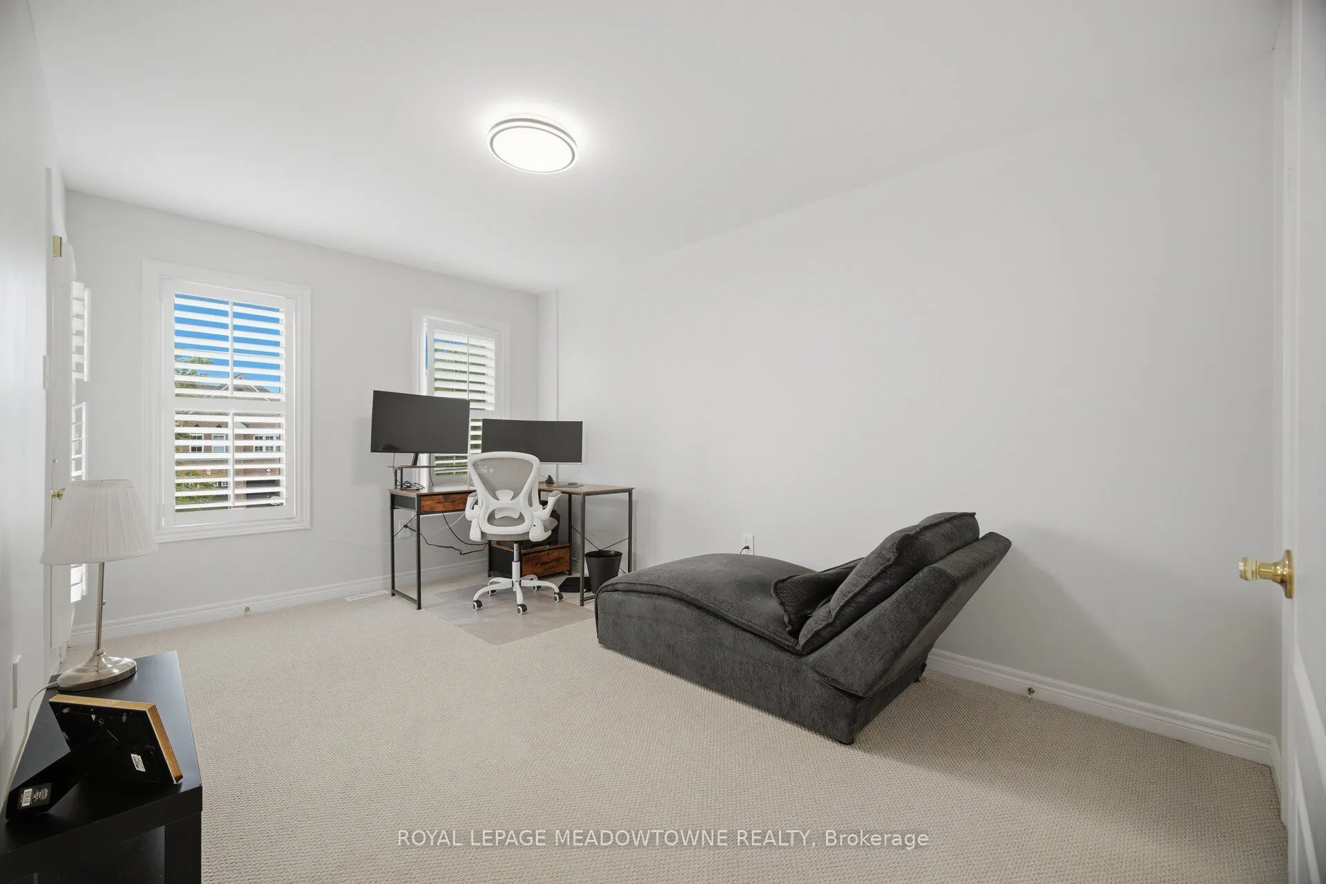 6623 Blackheath Ridge