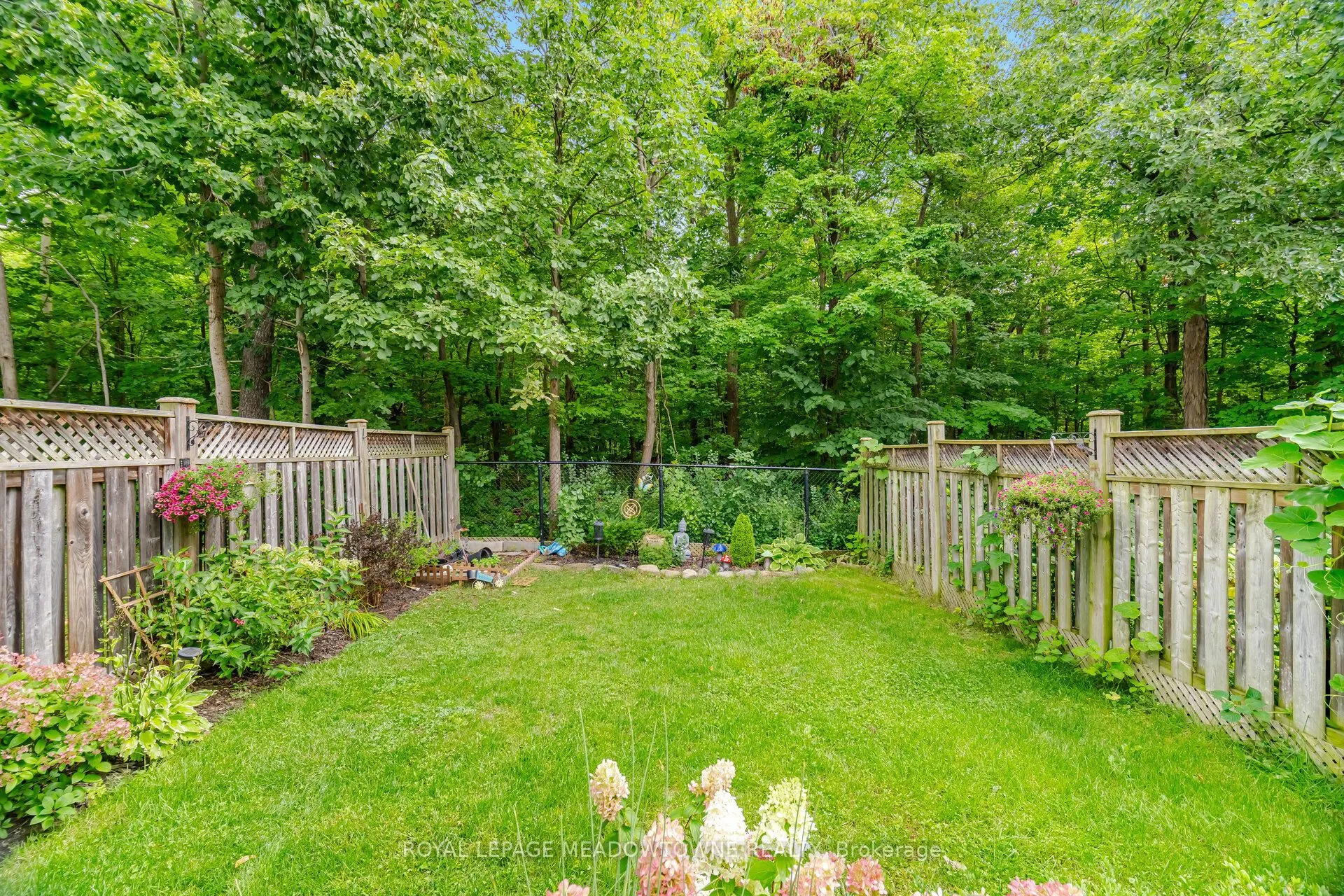 6623 Blackheath Ridge