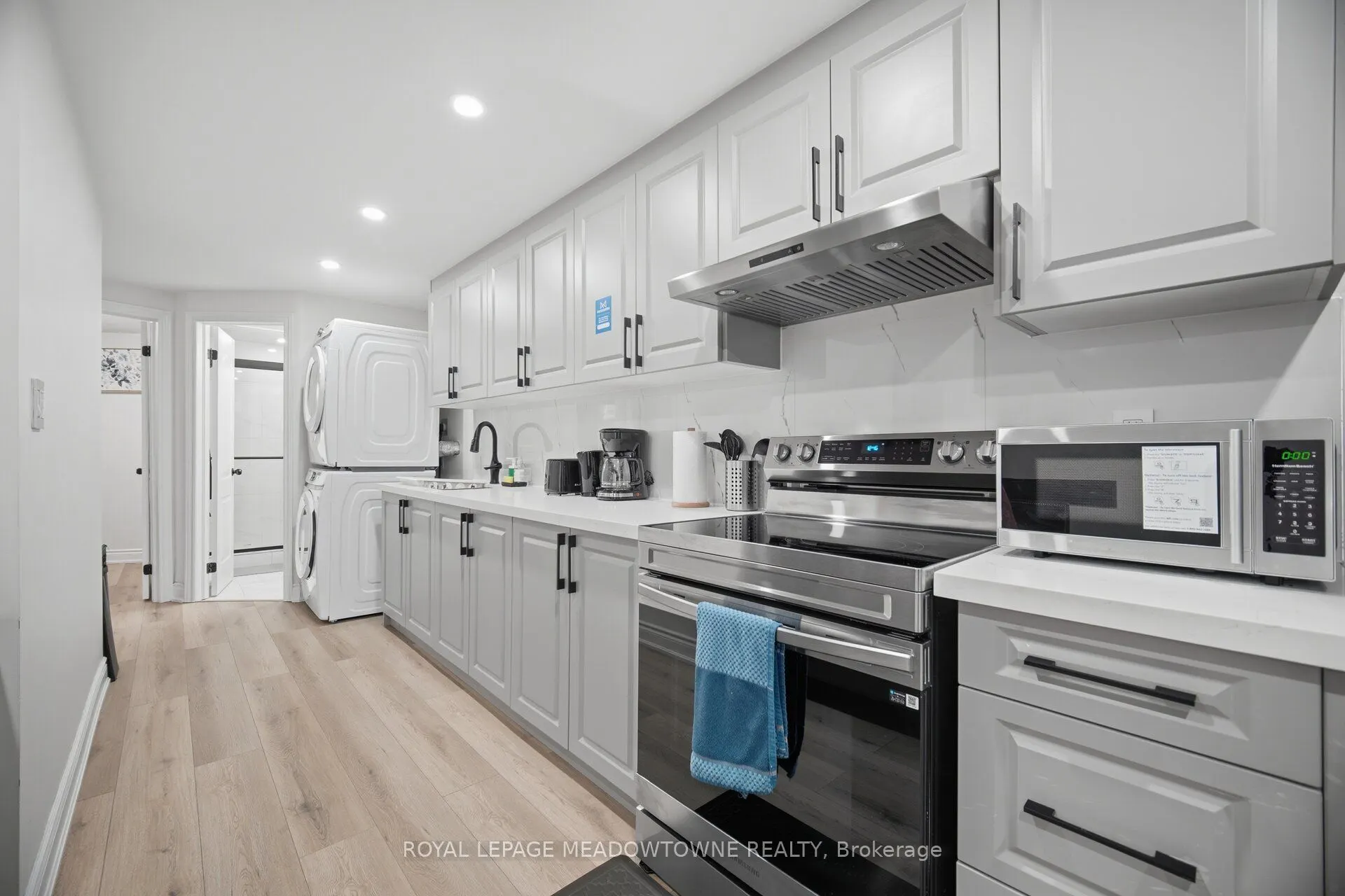 6623 Blackheath Ridge