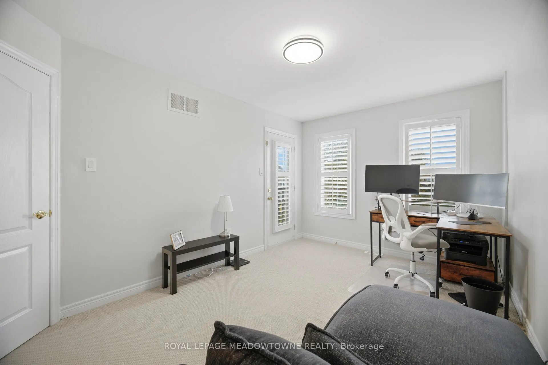 6623 Blackheath Ridge