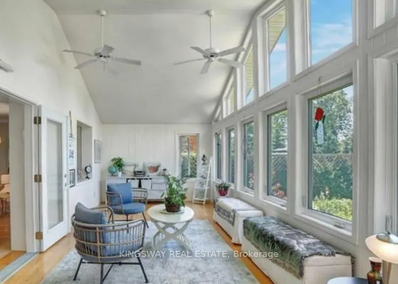 16 Plainsman Road