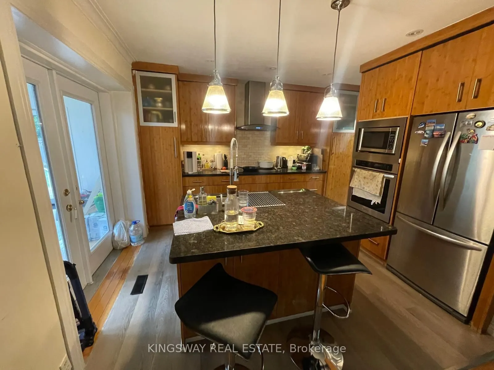 16 Plainsman Road