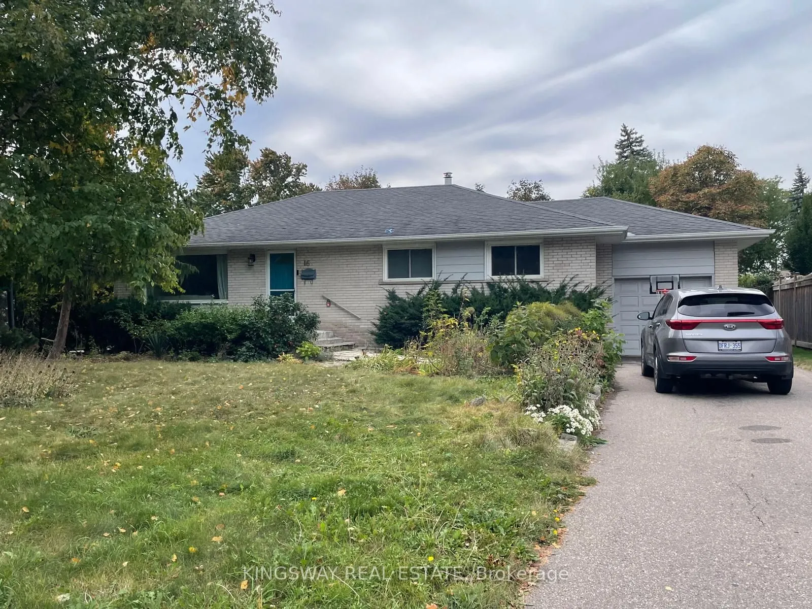 16 Plainsman Road