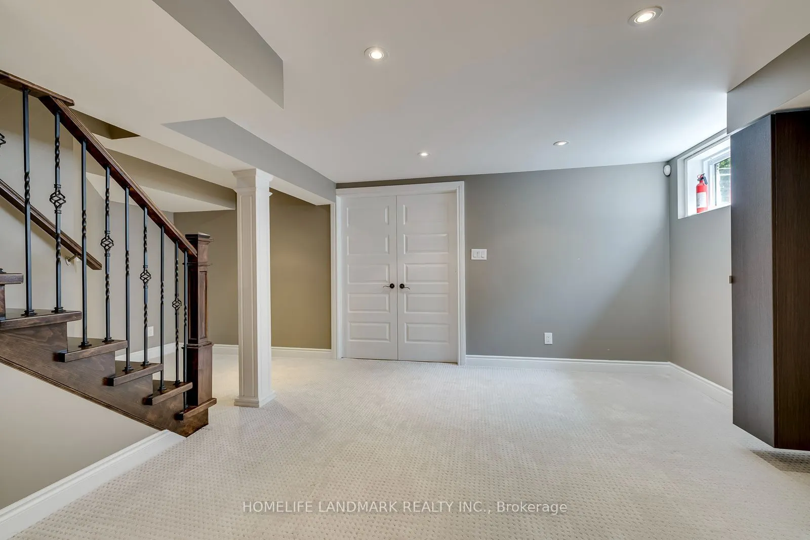 2333 Bennington Gate
