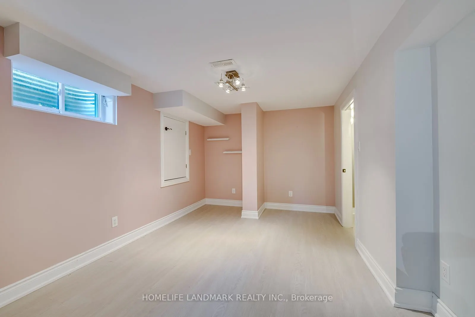2333 Bennington Gate