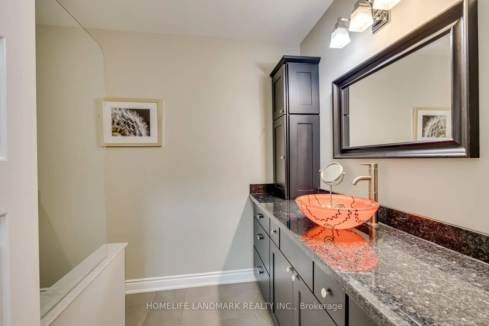 2333 Bennington Gate