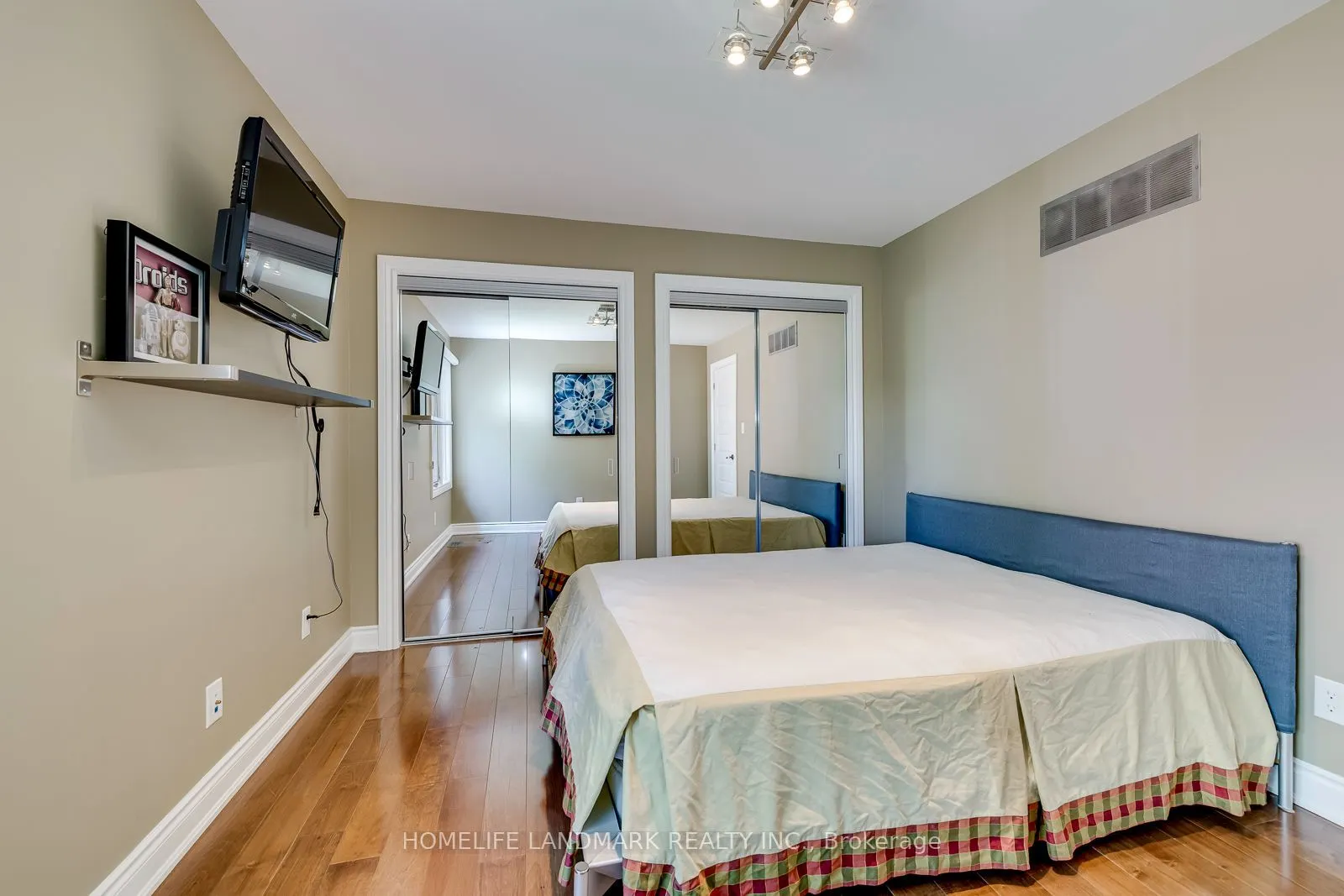2333 Bennington Gate