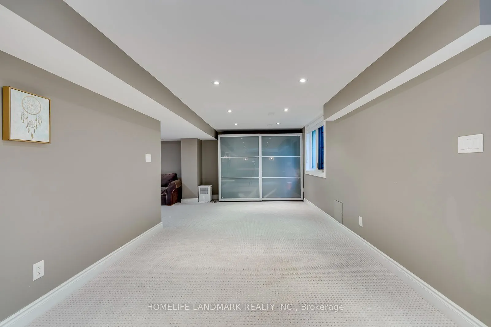 2333 Bennington Gate