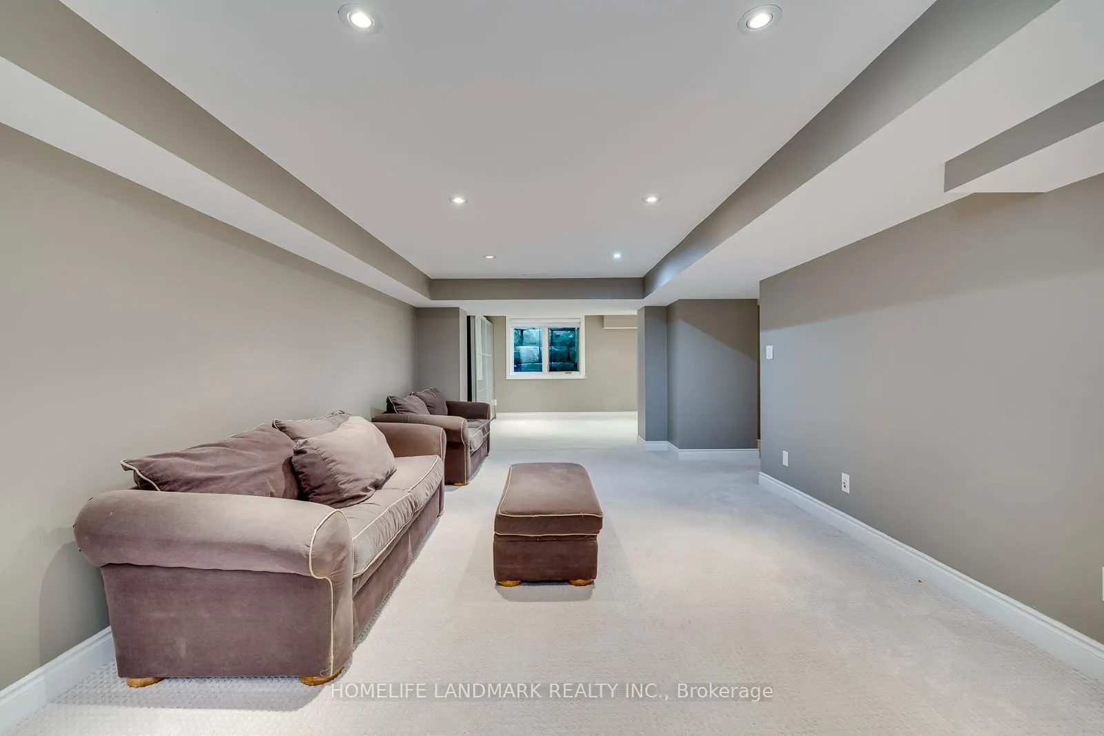 2333 Bennington Gate