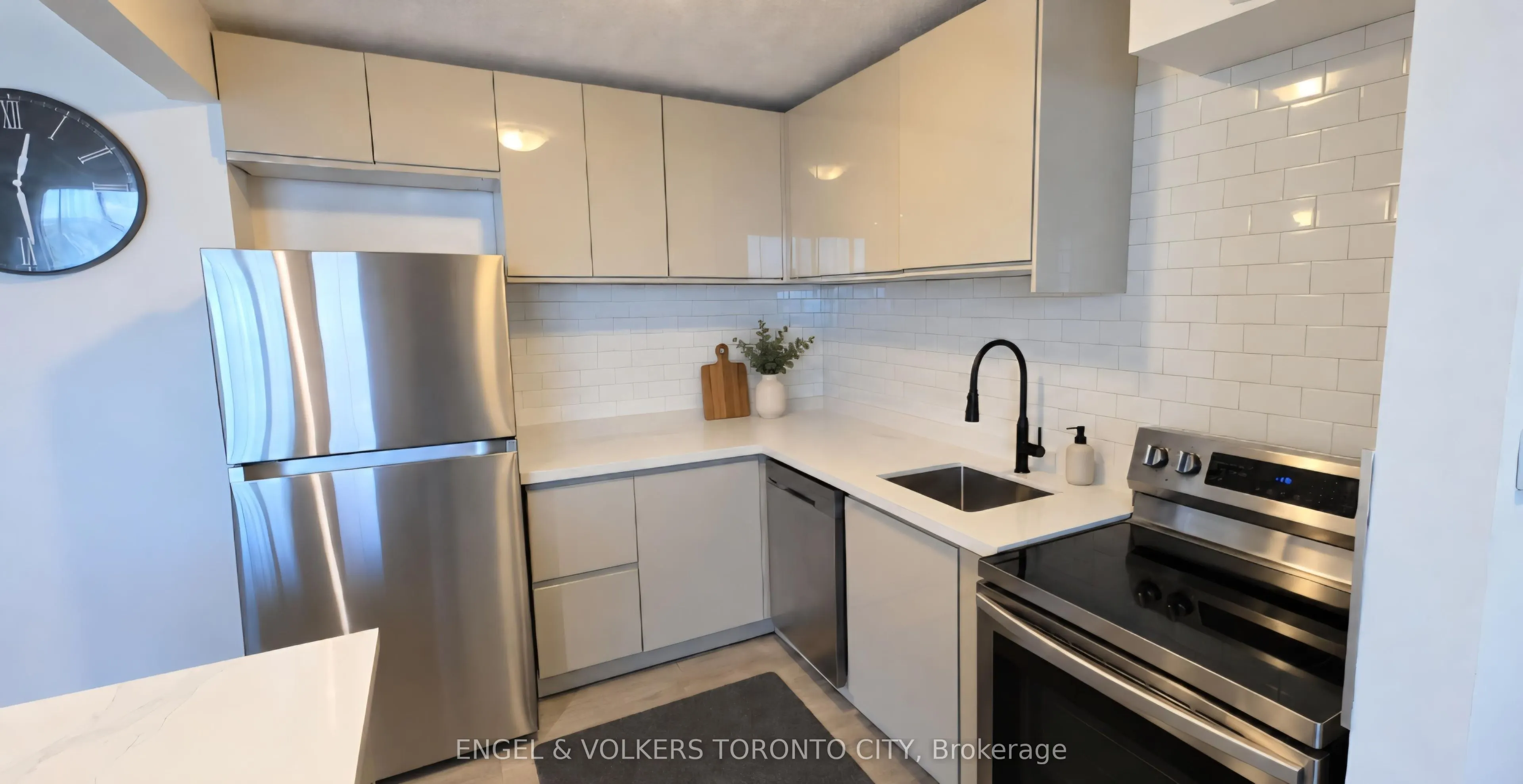 1100 Caven Street #1204